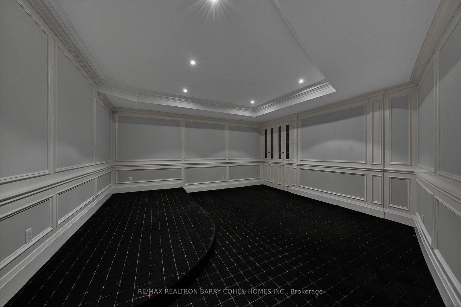 36 Old Yonge St, Toronto — 41
