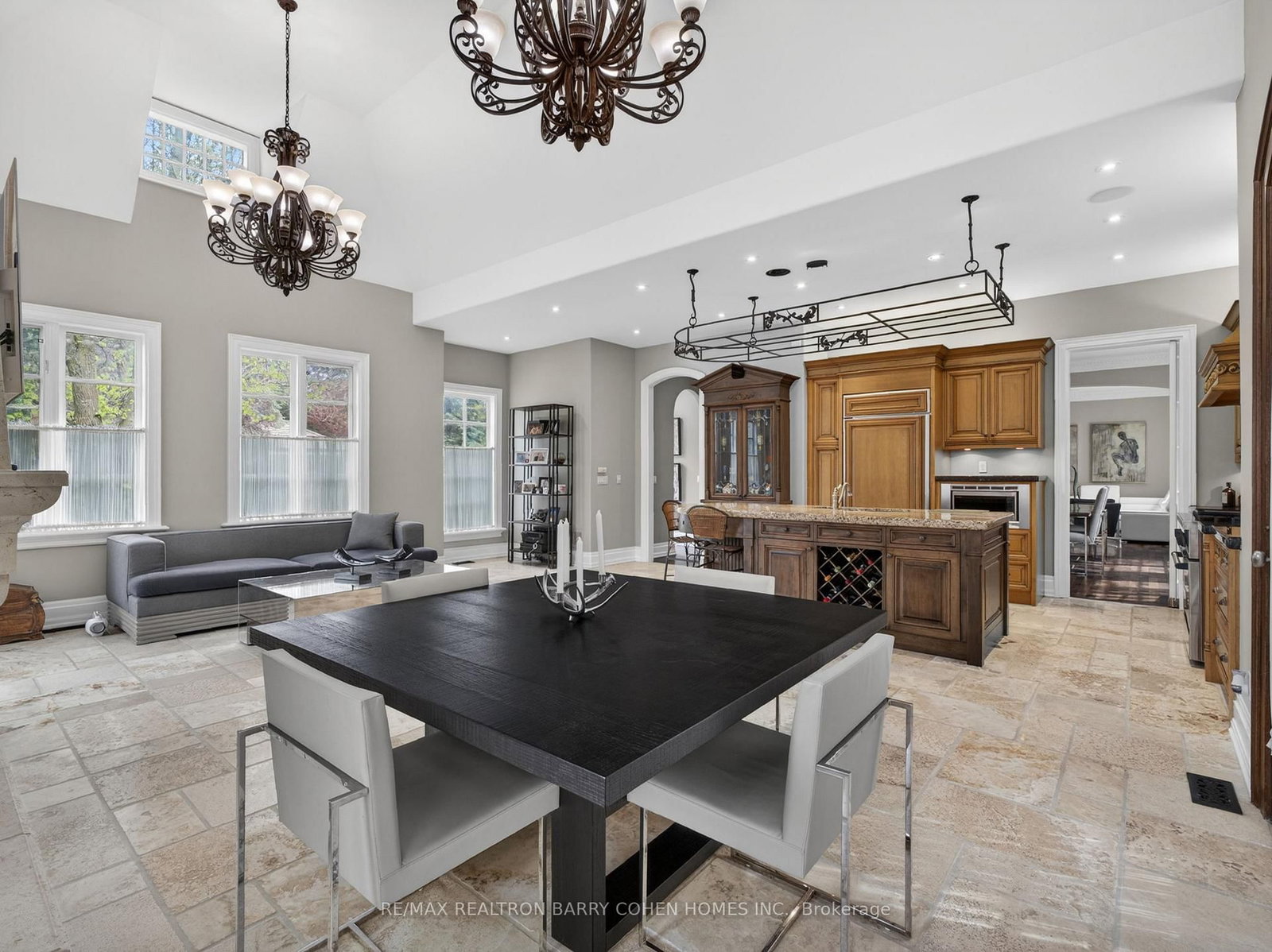 3 Legacy Crt, Toronto — 20