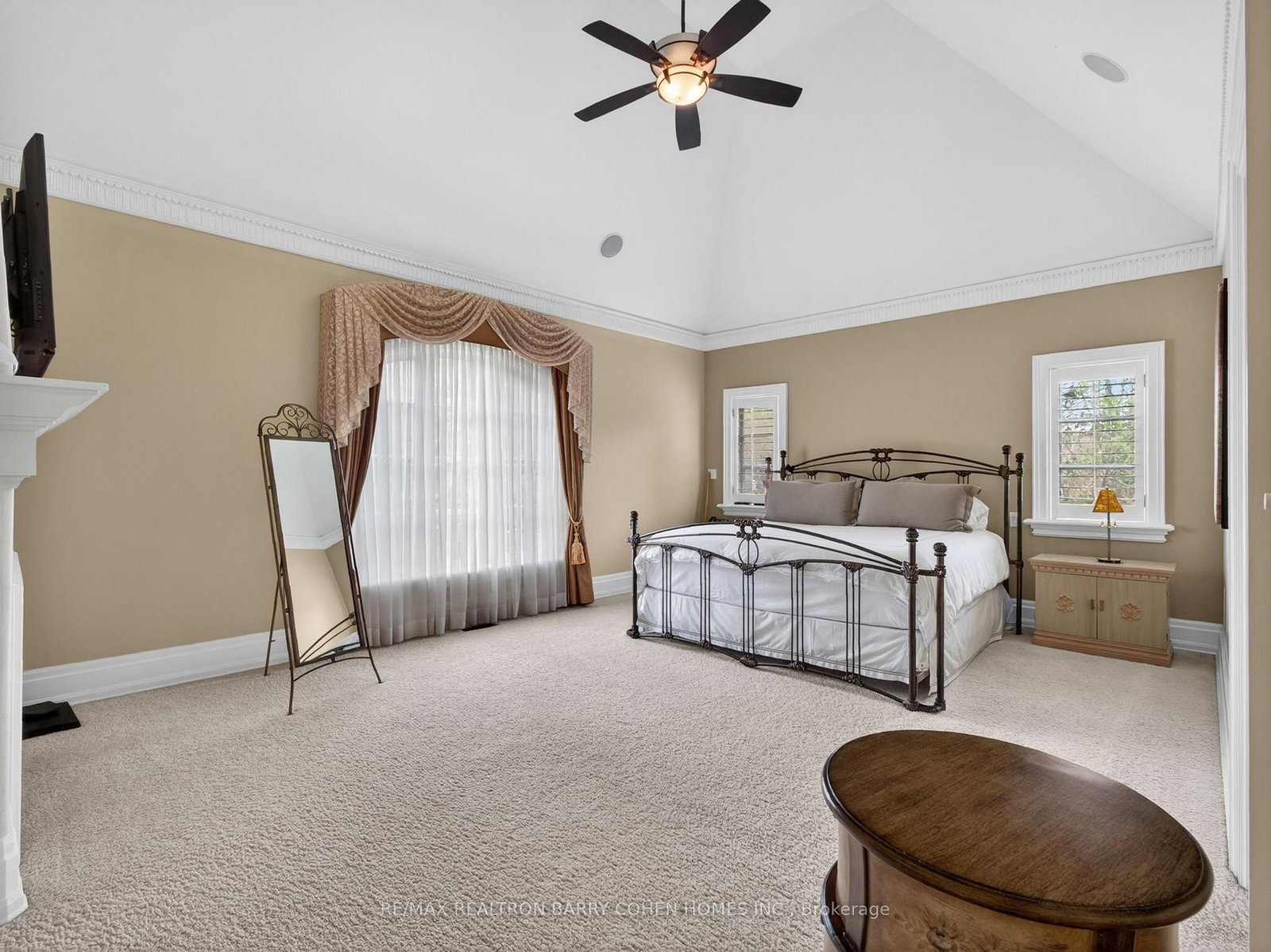 3 Legacy Crt, Toronto — 25