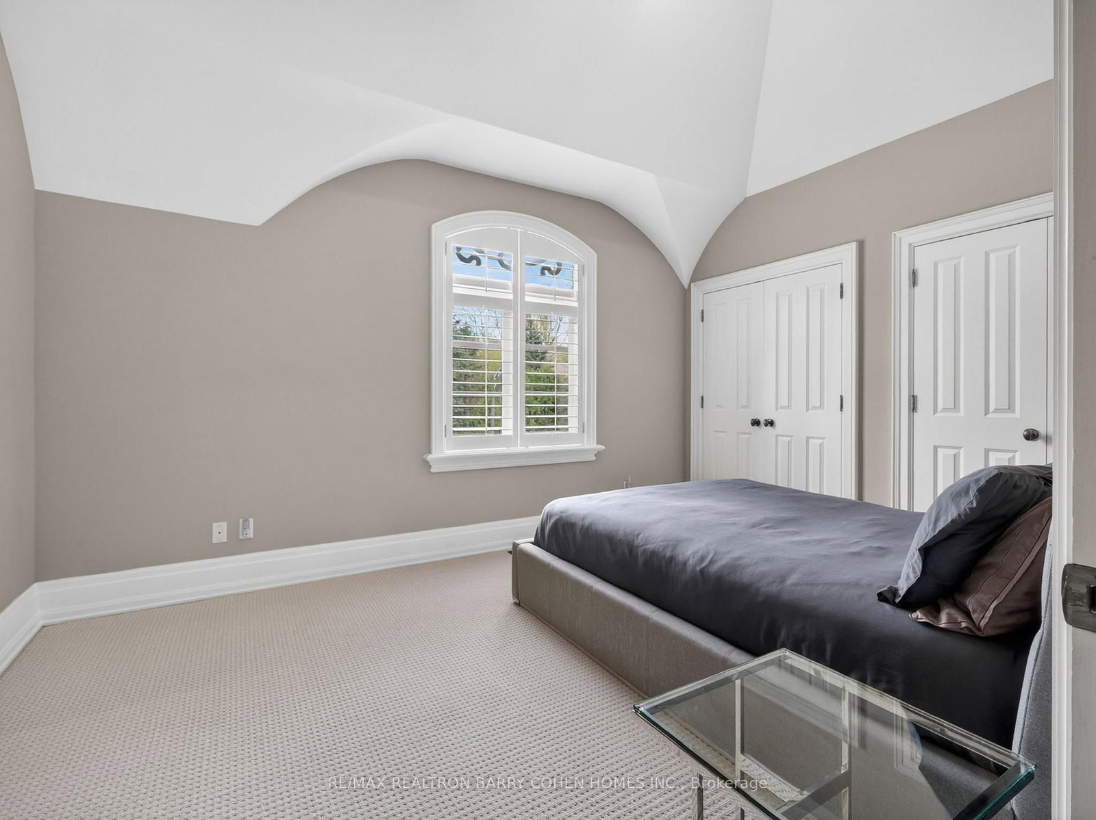 3 Legacy Crt, Toronto — 31