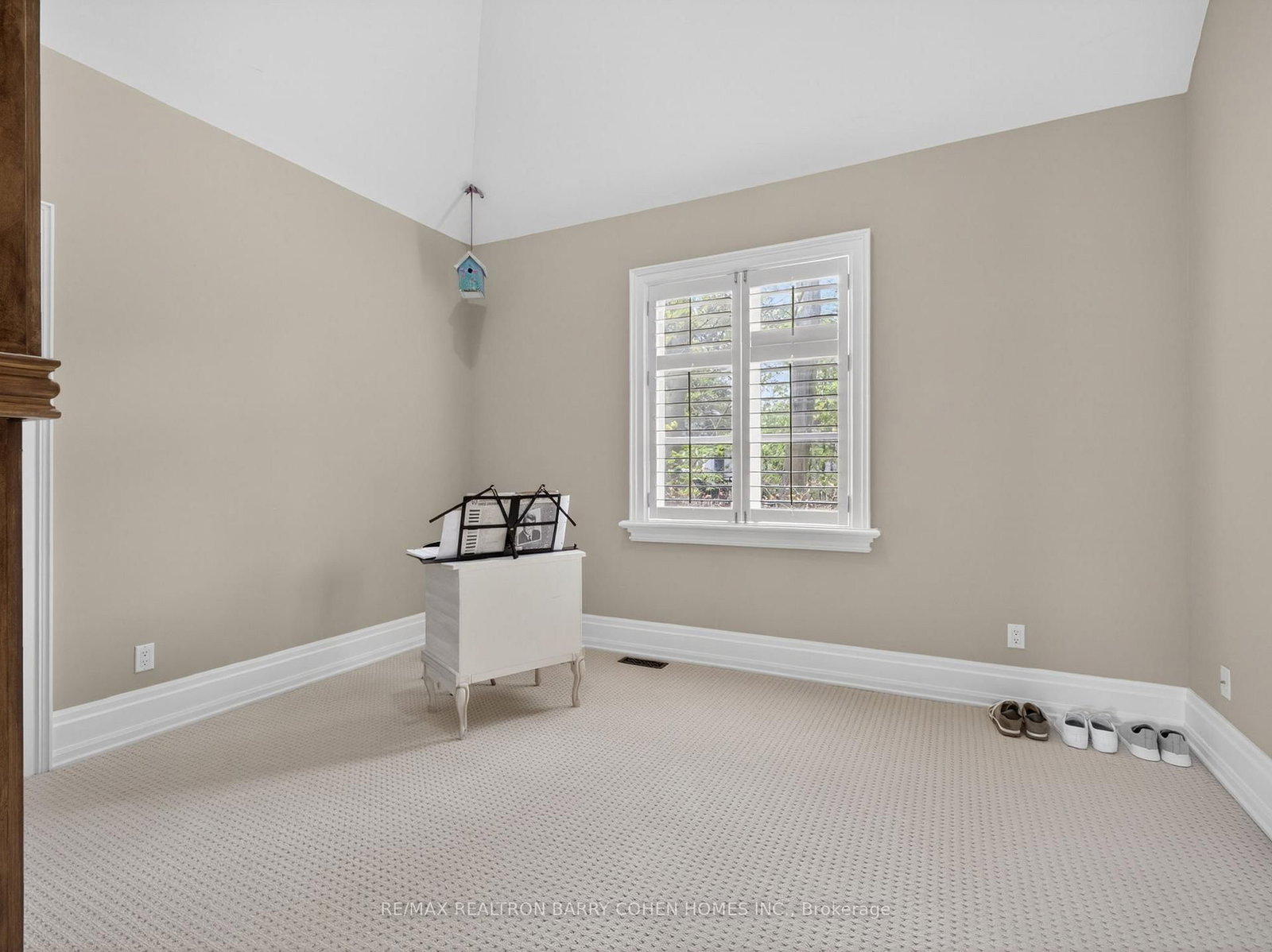 3 Legacy Crt, Toronto — 33