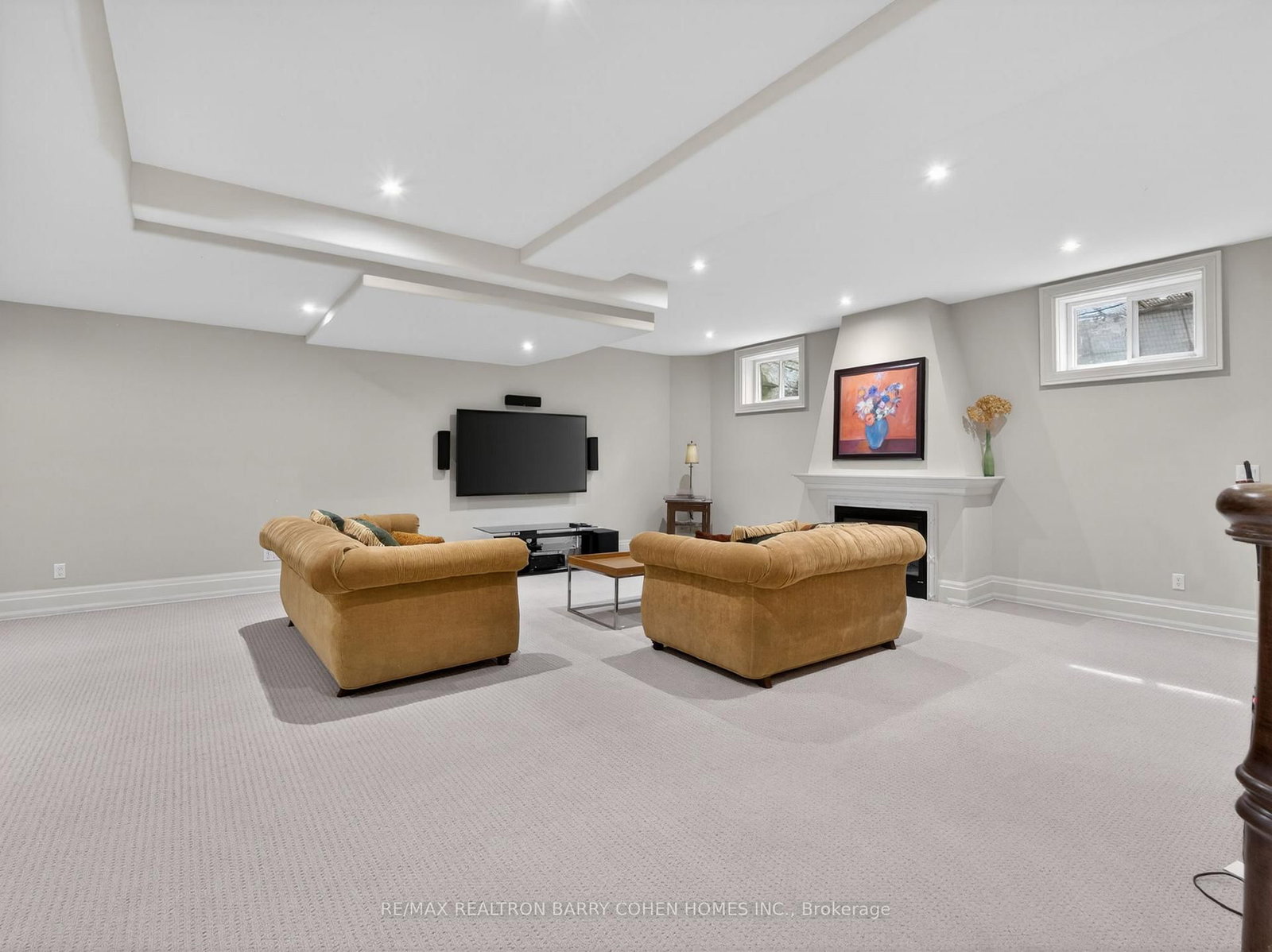 3 Legacy Crt, Toronto — 37