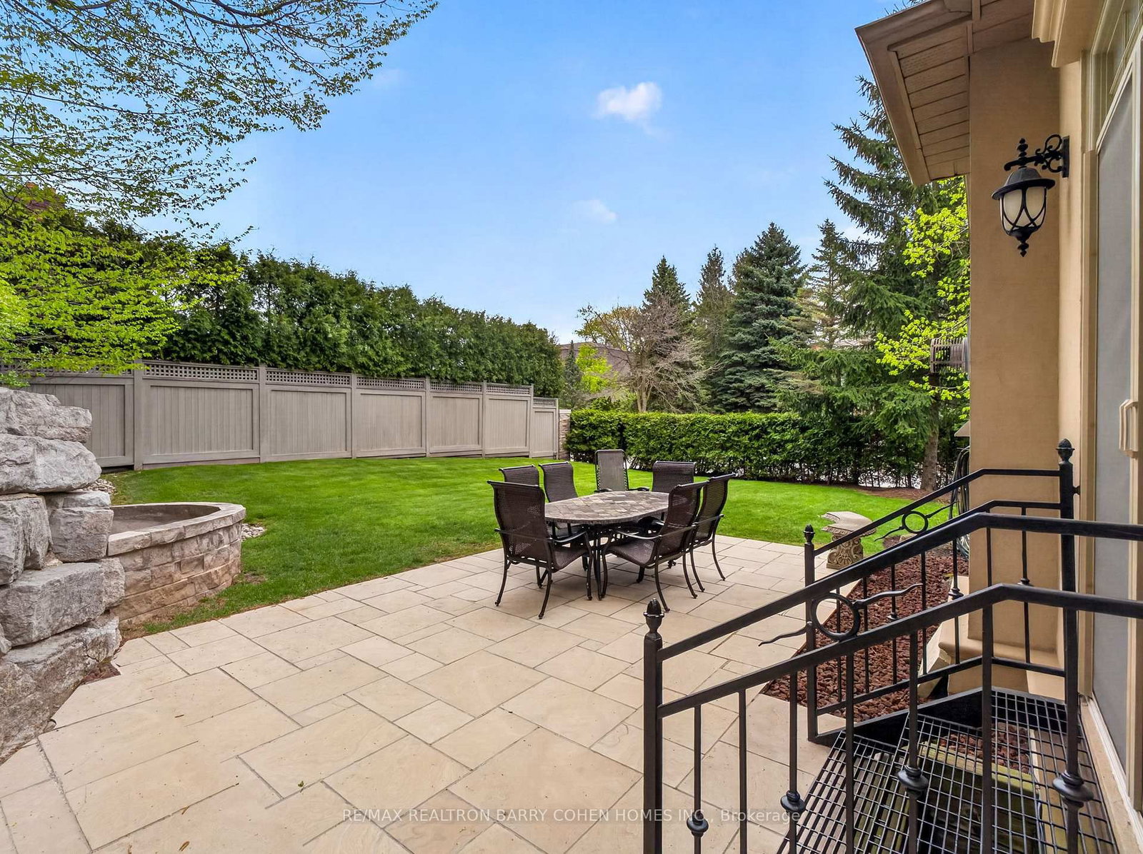 3 Legacy Crt, Toronto — 43