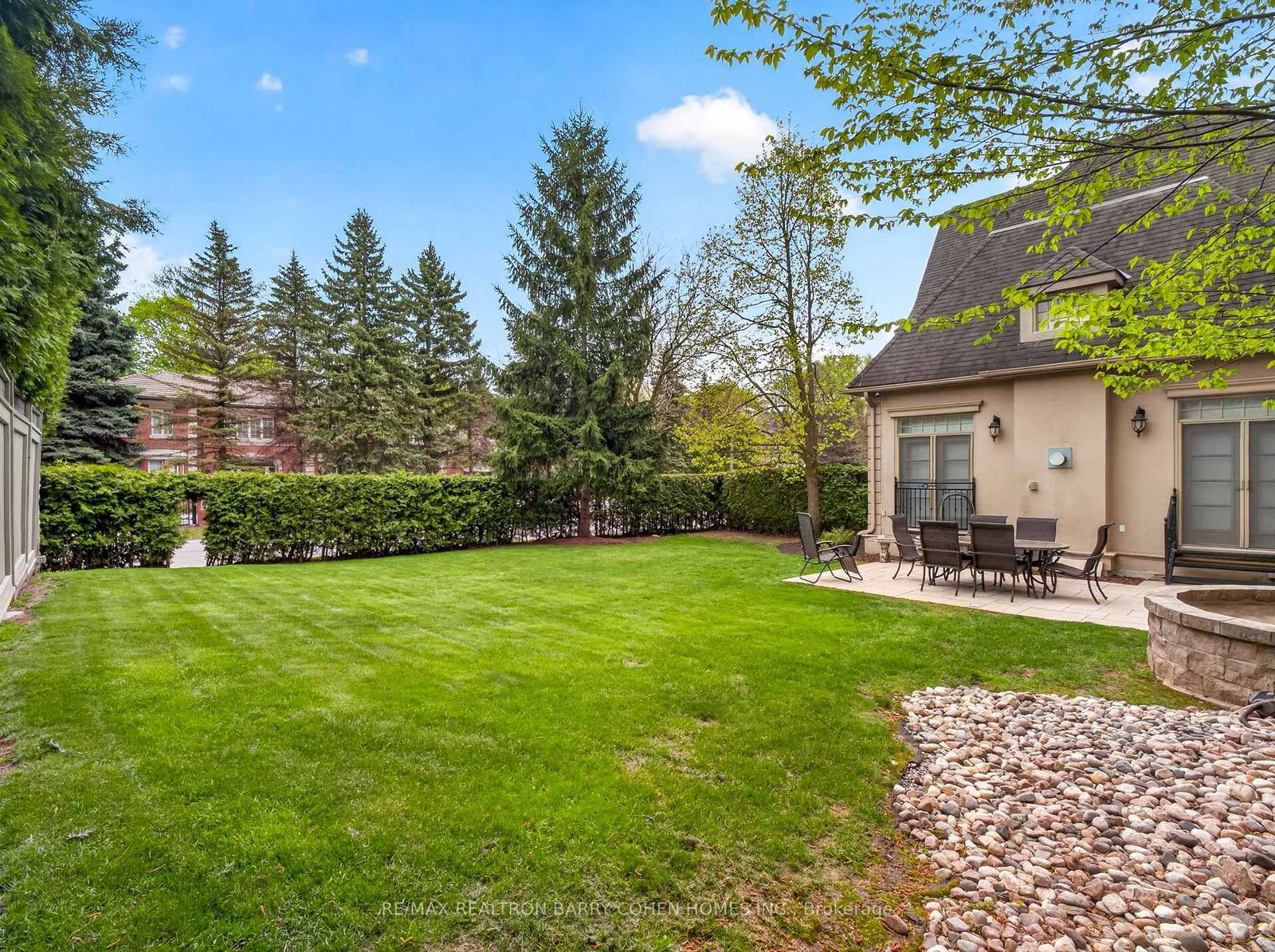 3 Legacy Crt, Toronto — 48