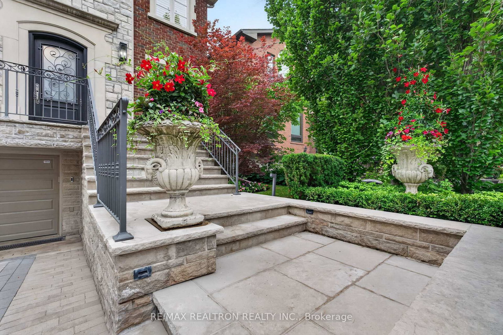 462 Fairlawn Ave, Toronto — 11