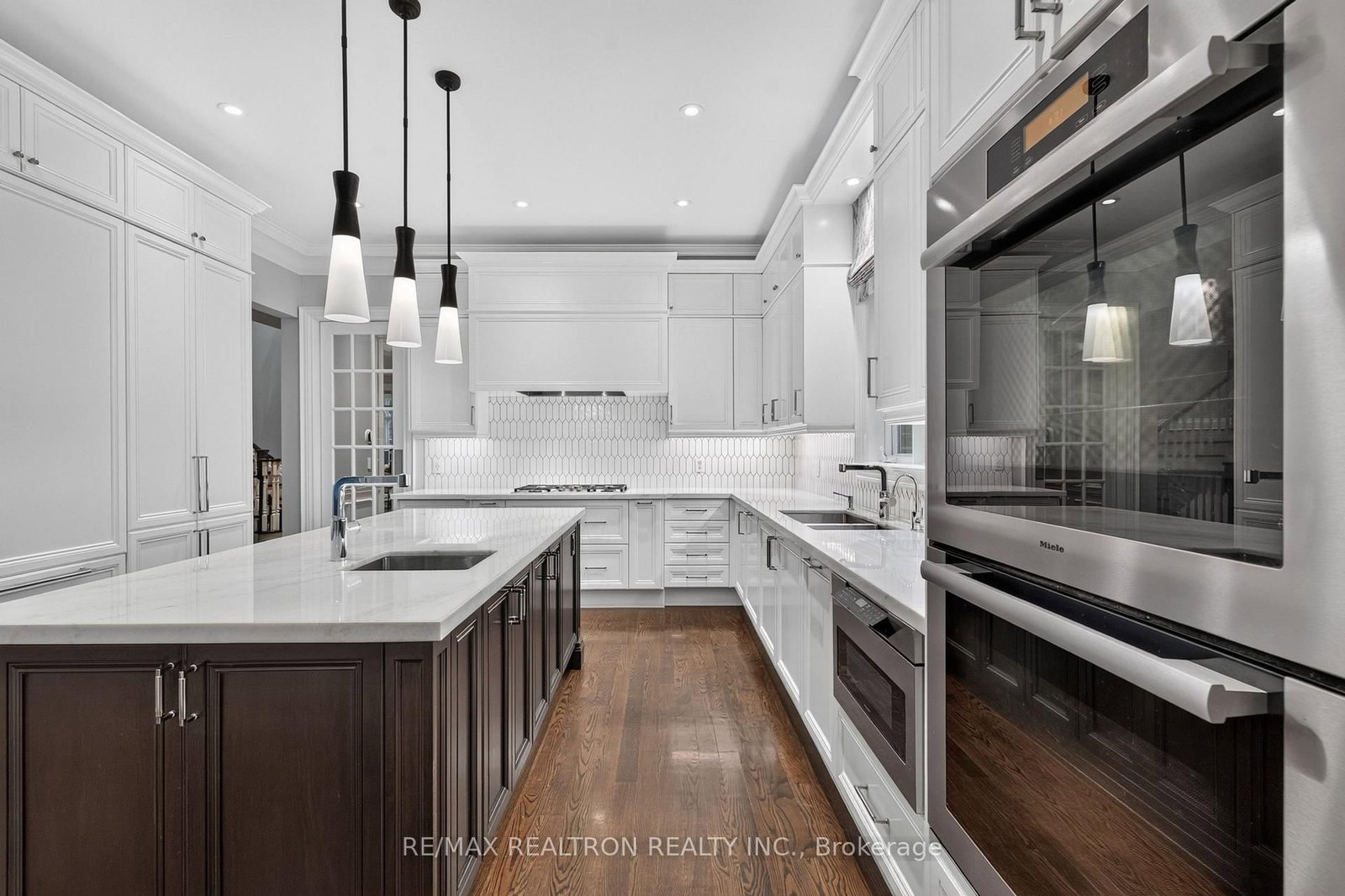 462 Fairlawn Ave, Toronto — 25