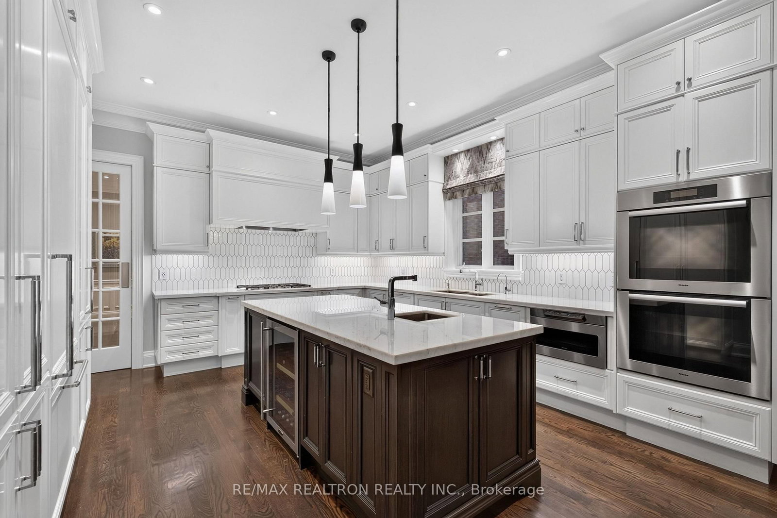 462 Fairlawn Ave, Toronto — 31