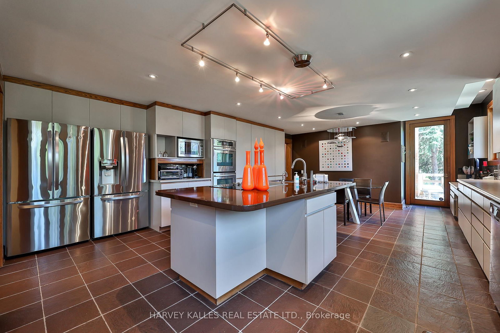 223 Hillhurst Blvd, Toronto — 16