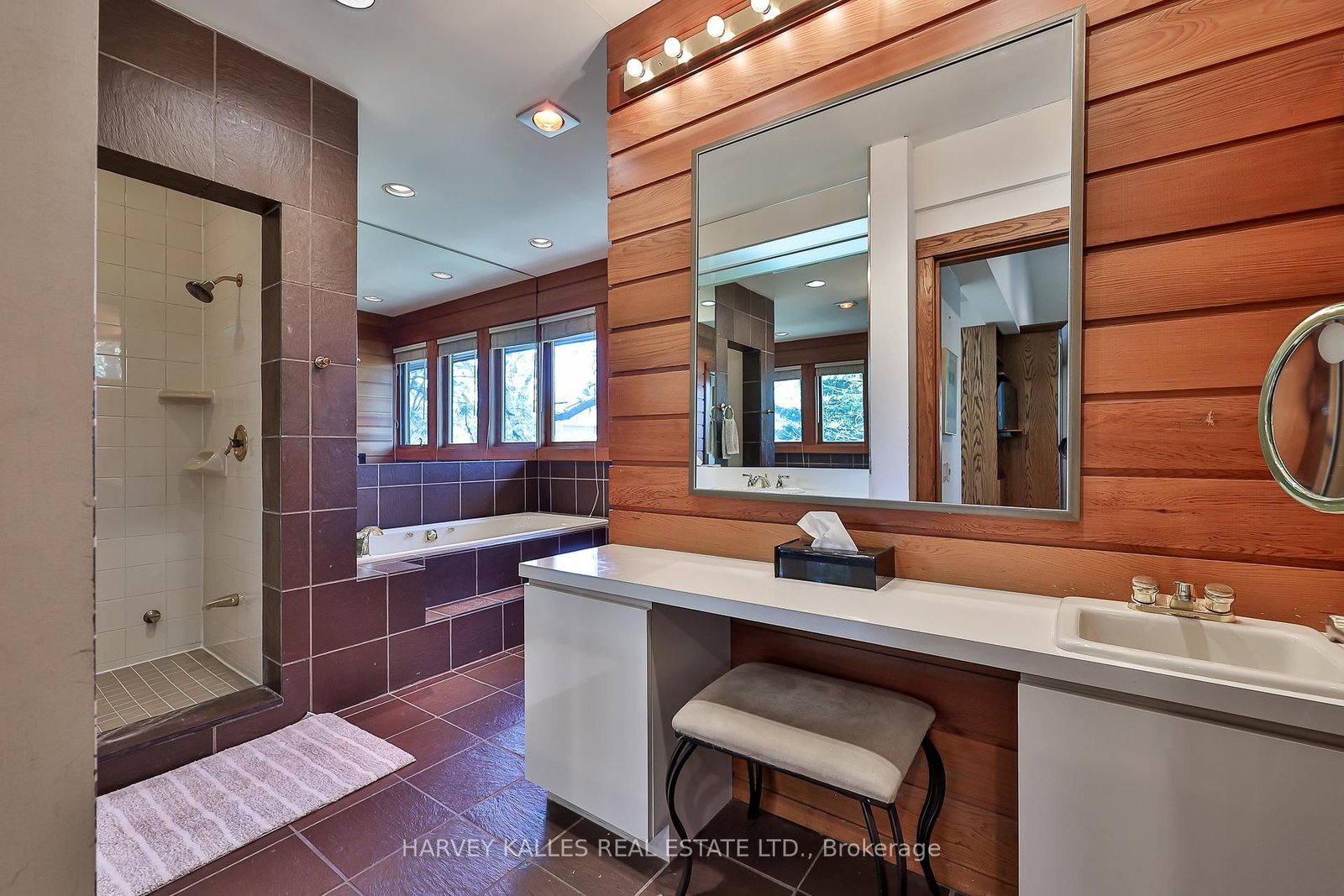 223 Hillhurst Blvd, Toronto — 21