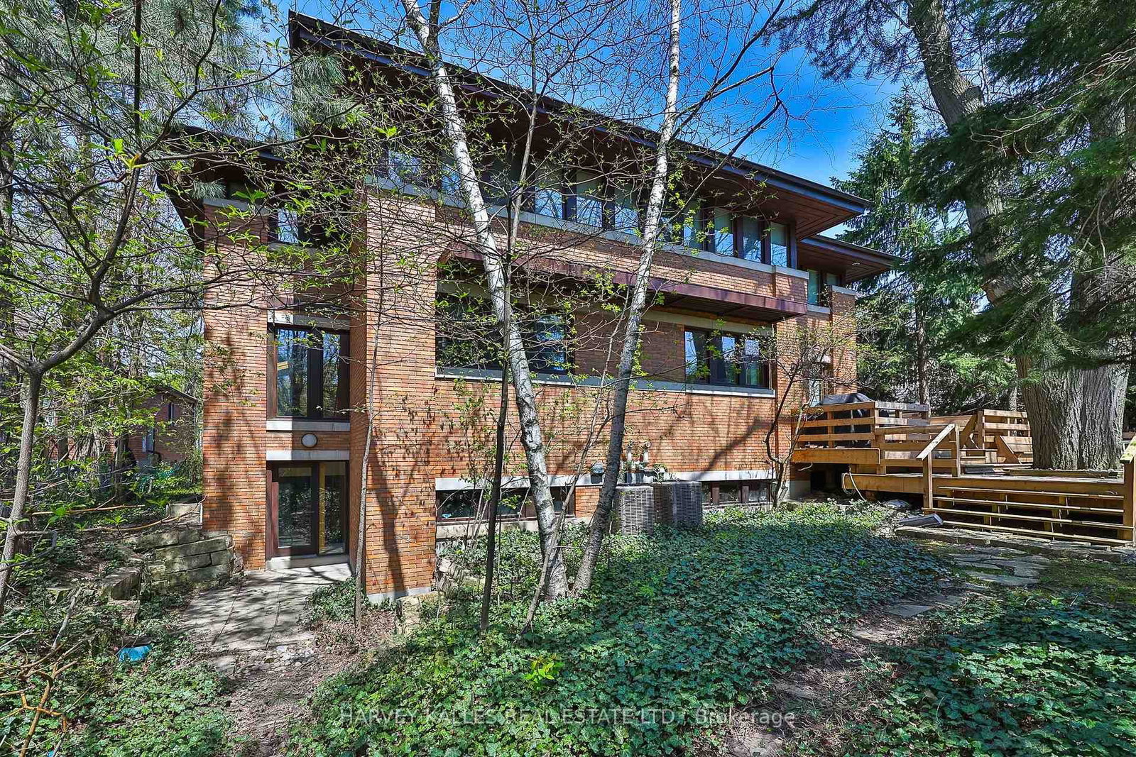 223 Hillhurst Blvd, Toronto — 37