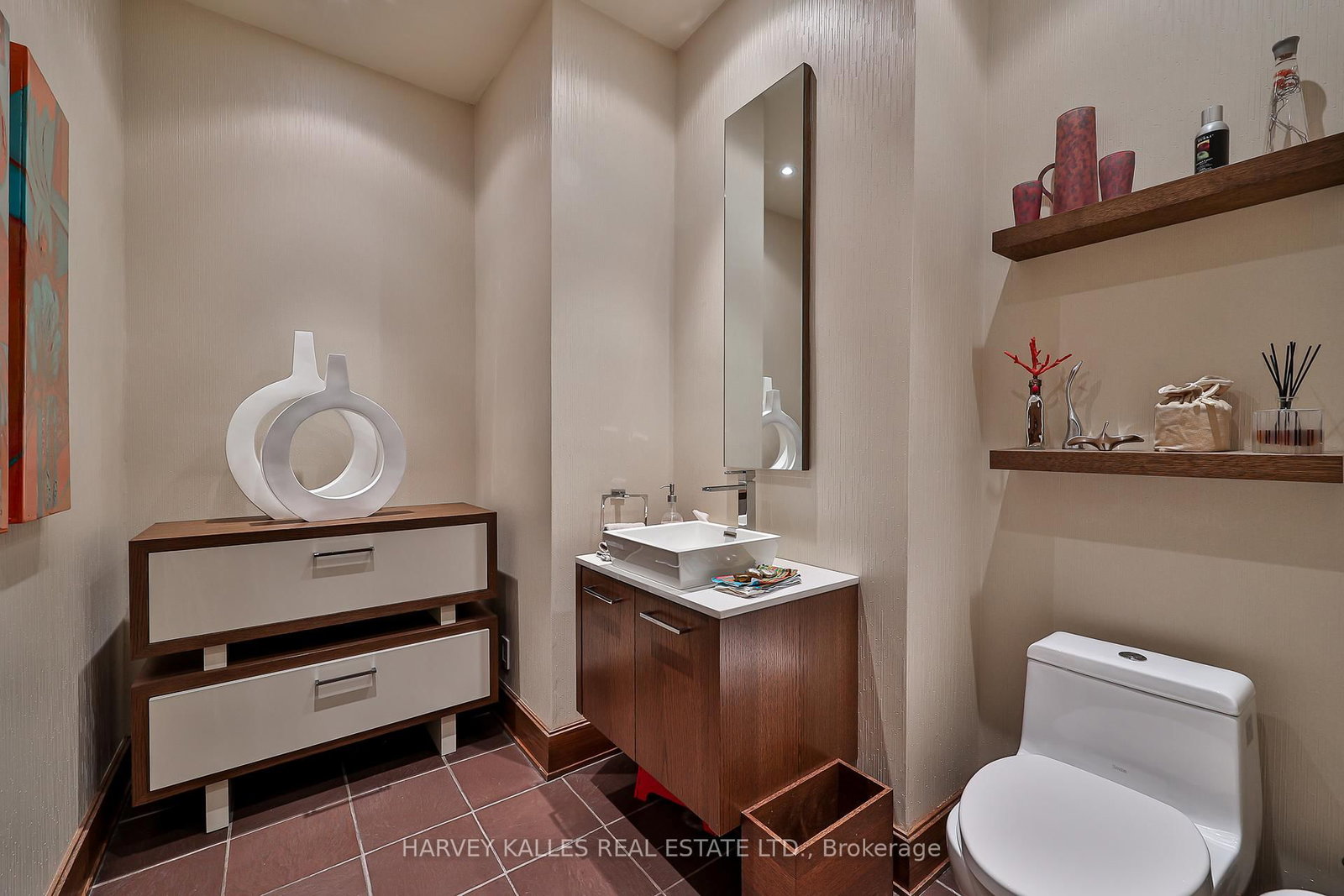 223 Hillhurst Blvd, Toronto — 6