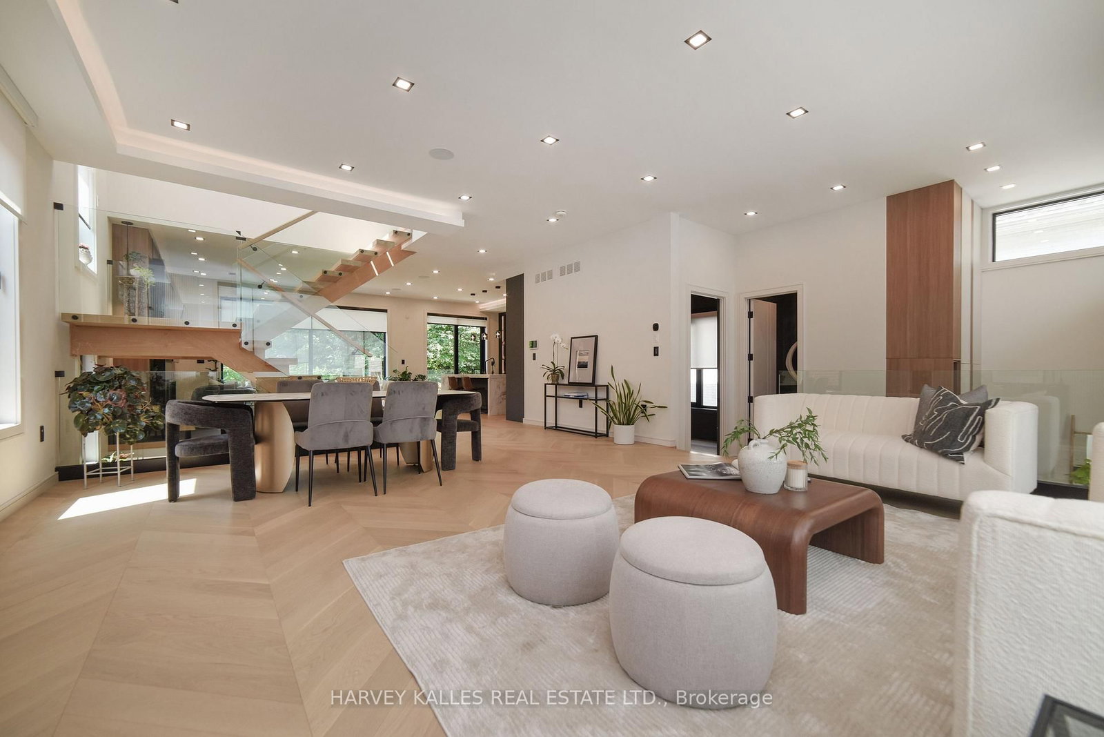 110 Mona Dr, Toronto — 10