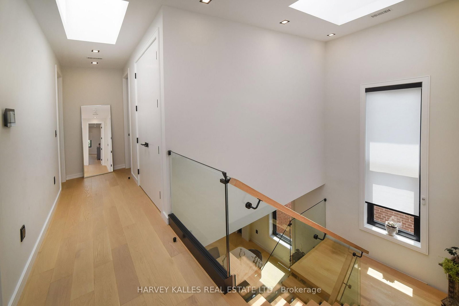 110 Mona Dr, Toronto — 28