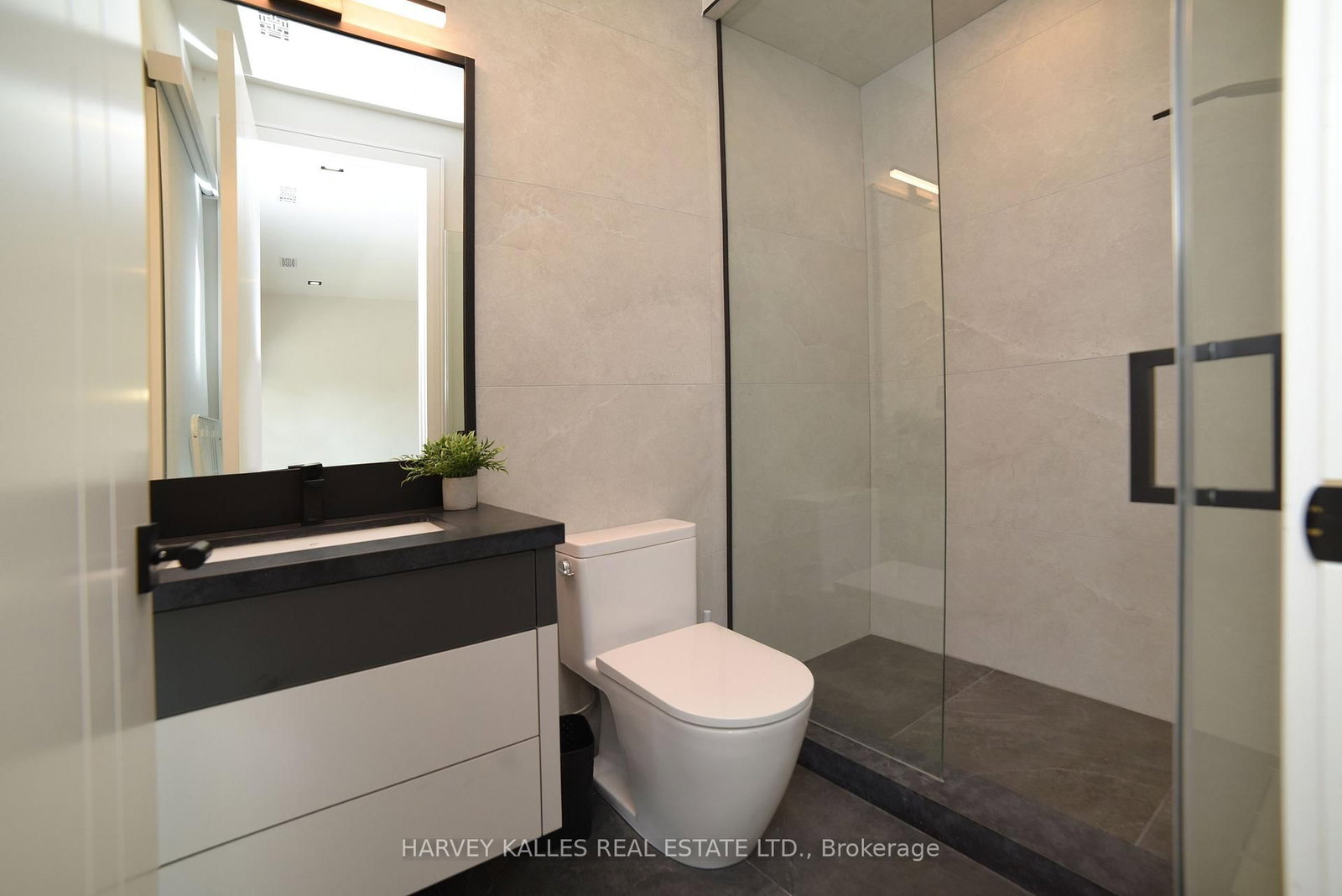 110 Mona Dr, Toronto — 38