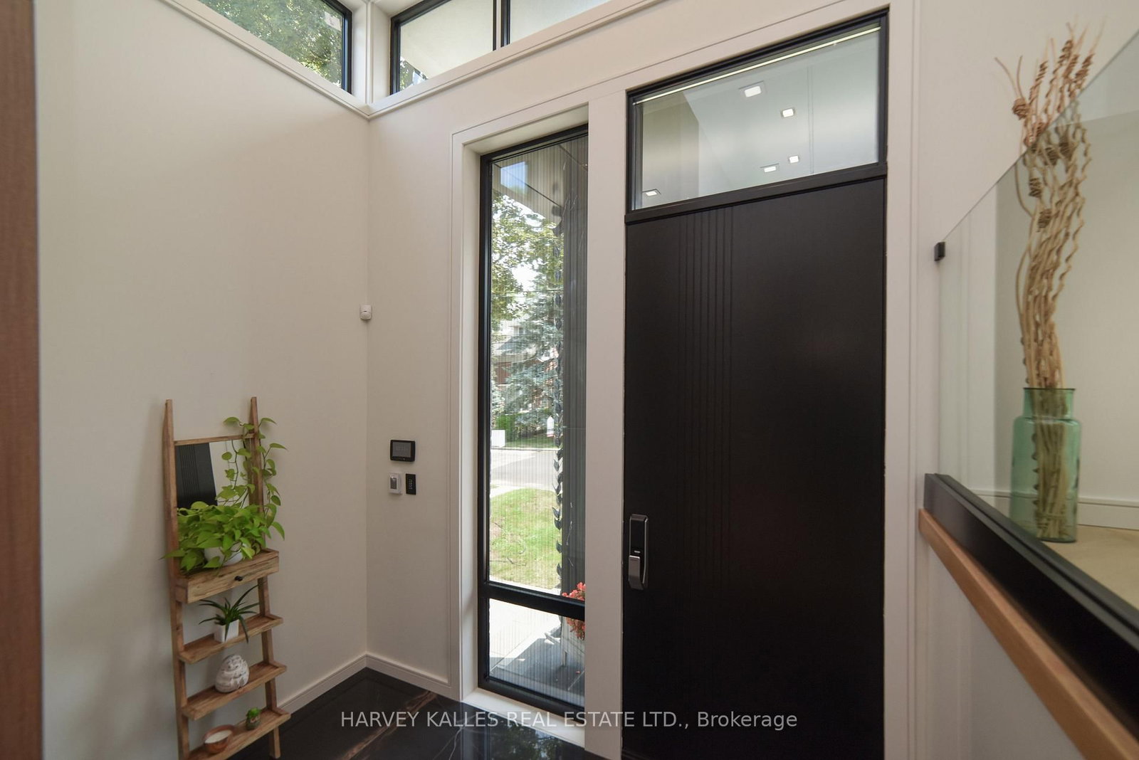 110 Mona Dr, Toronto — 4