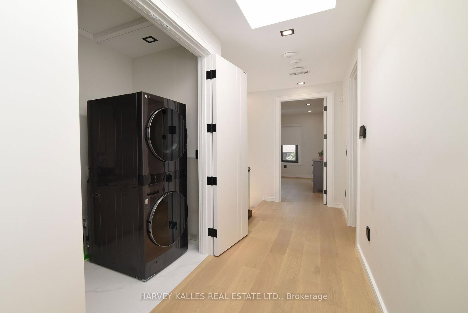 110 Mona Dr, Toronto — 42