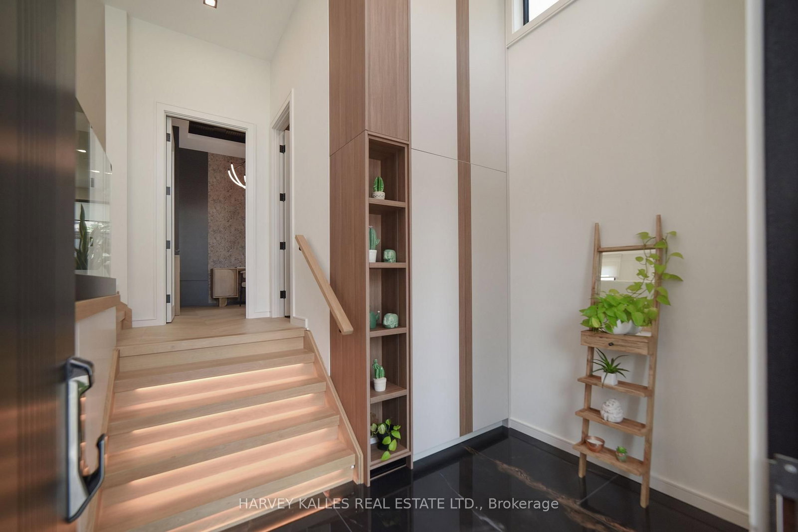 110 Mona Dr, Toronto — 5