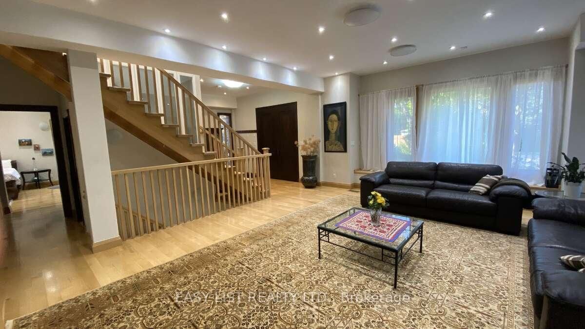 98 Burbank Dr, Toronto — 12