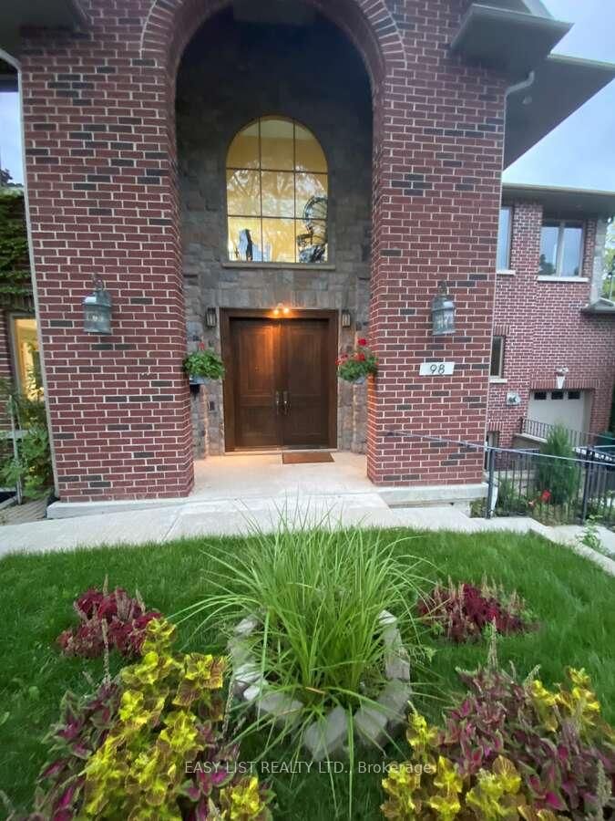 98 Burbank Dr, Toronto — 3