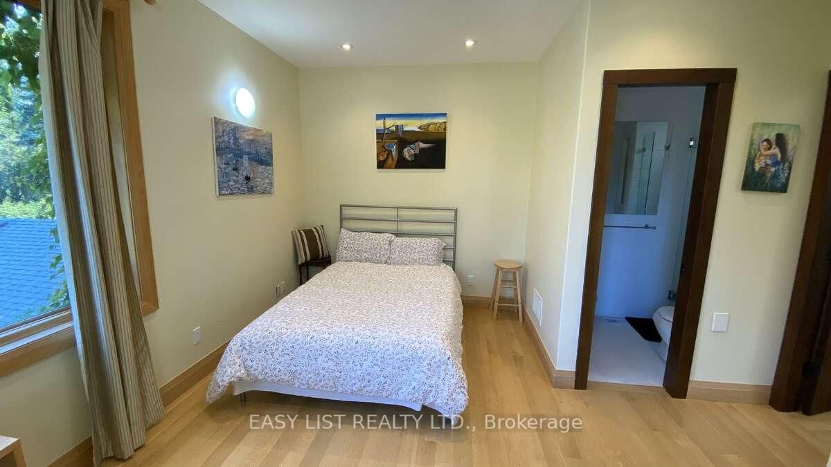 98 Burbank Dr, Toronto — 38