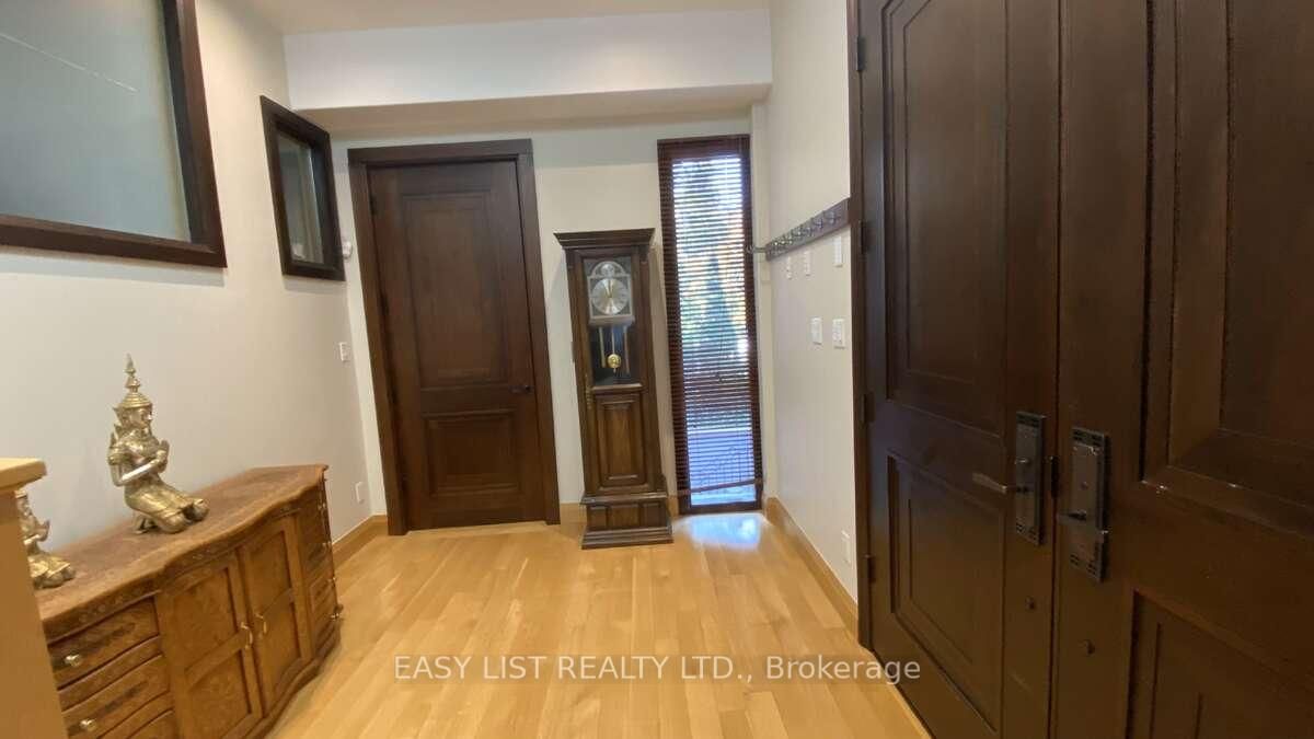 98 Burbank Dr, Toronto — 7
