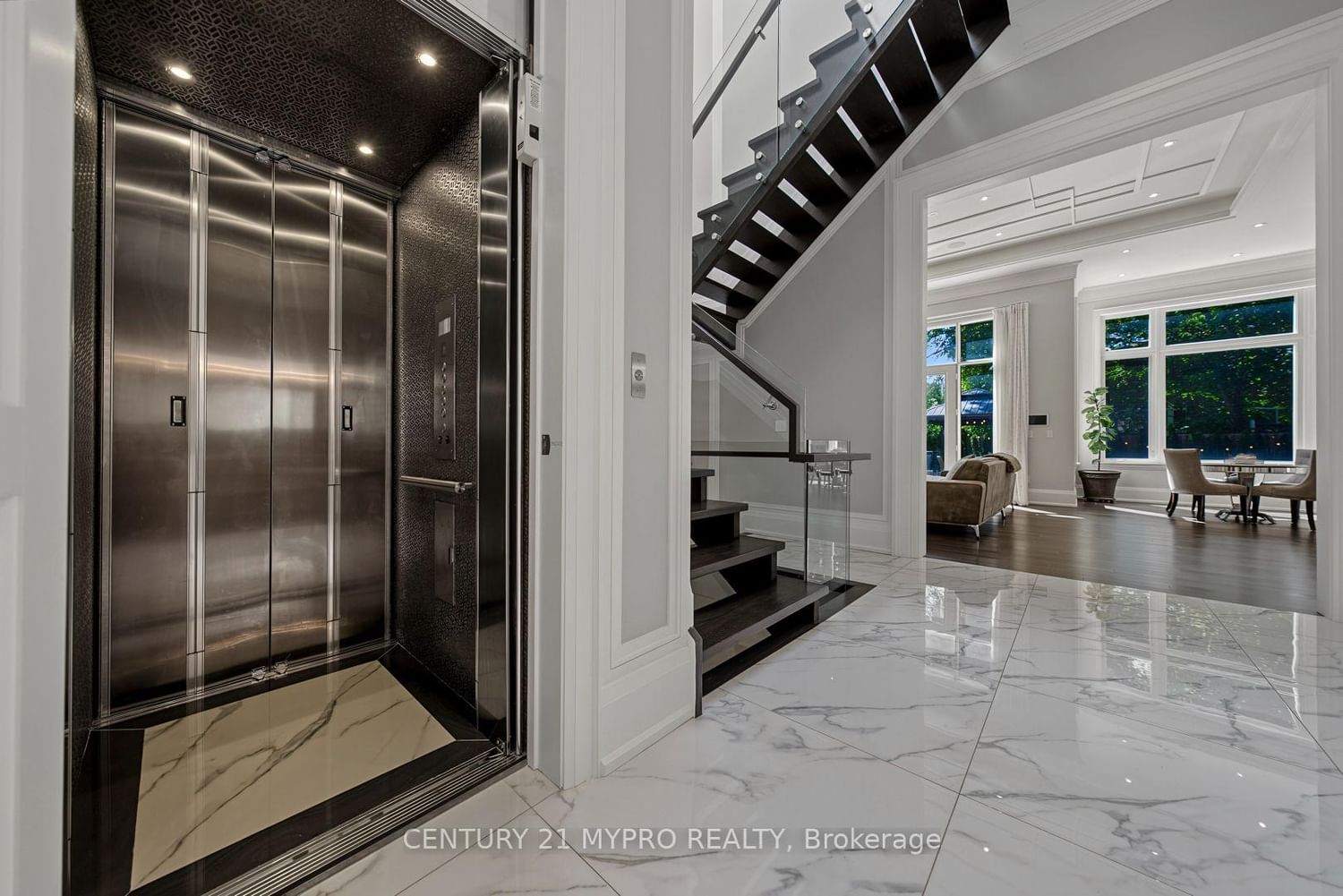 5 Glenelia Ave, Toronto — 17