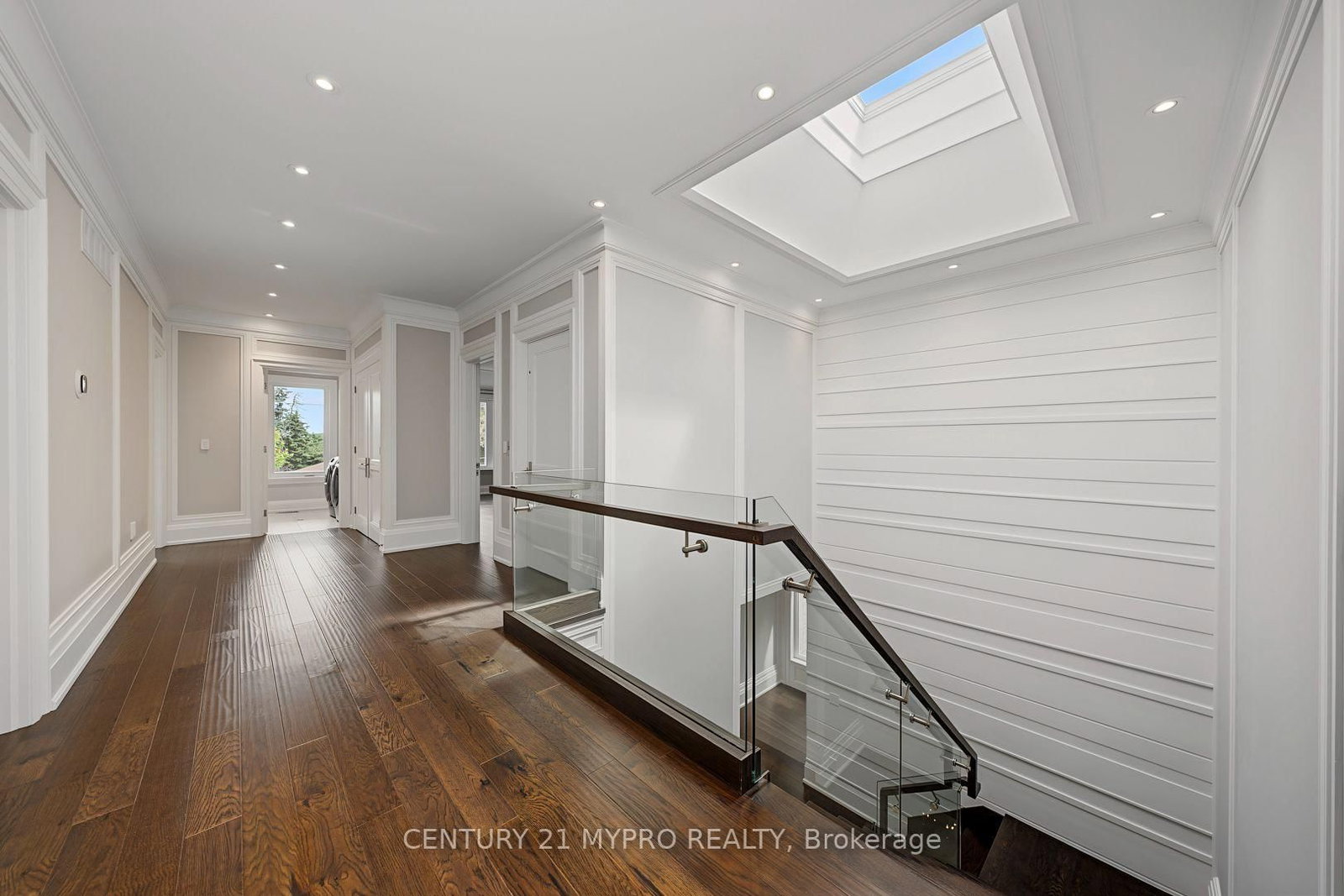 5 Glenelia Ave, Toronto — 21
