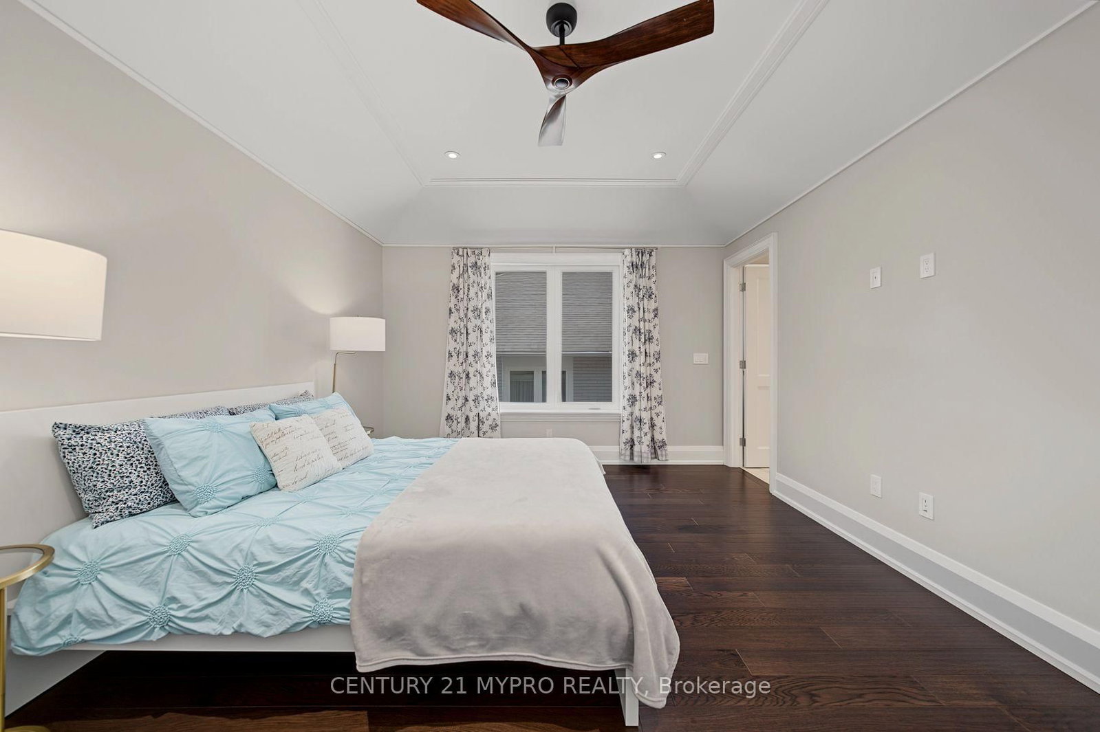 5 Glenelia Ave, Toronto — 28