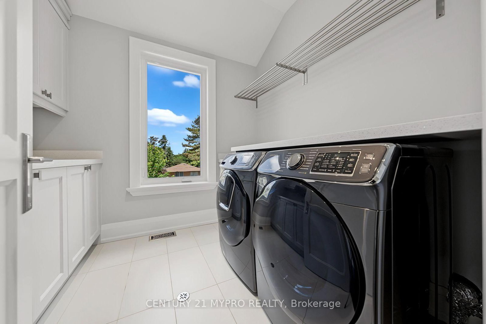 5 Glenelia Ave, Toronto — 33