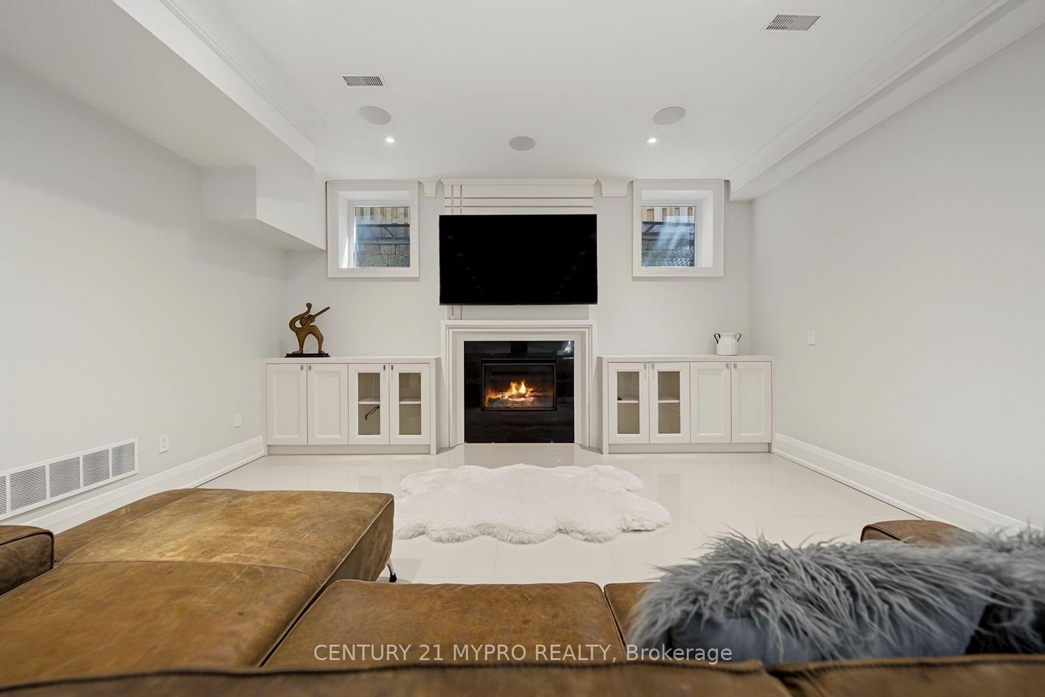 5 Glenelia Ave, Toronto — 36