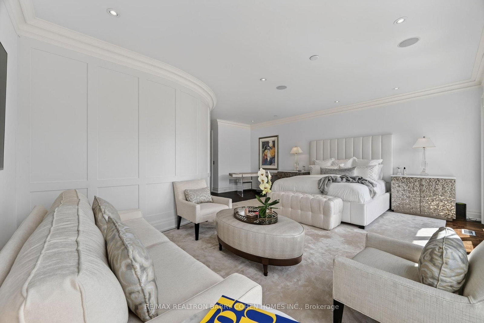 20B Woodlawn Ave, Toronto — 21