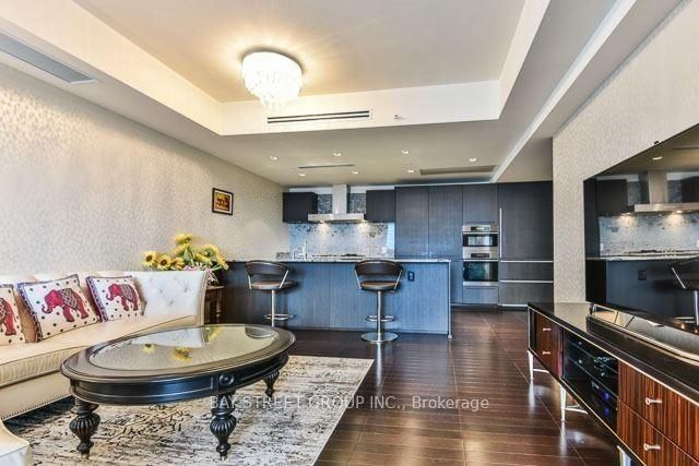 4207-180 University Ave, Toronto — 11