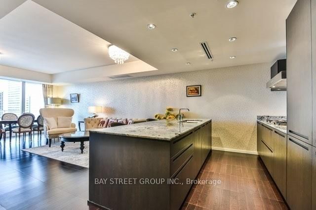 4207-180 University Ave, Toronto — 8