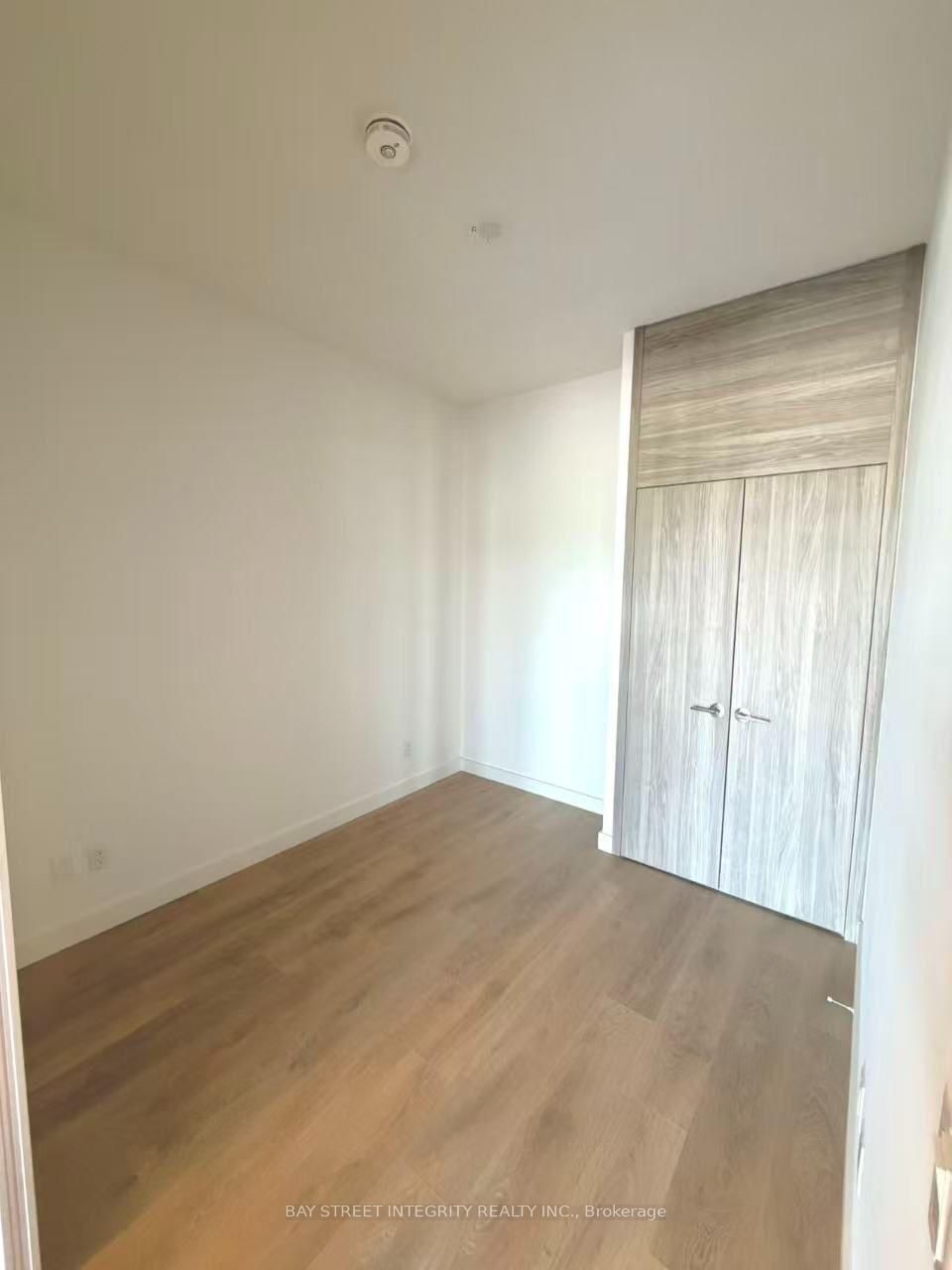 360-68 Esther Shiner Blvd, Toronto — 7