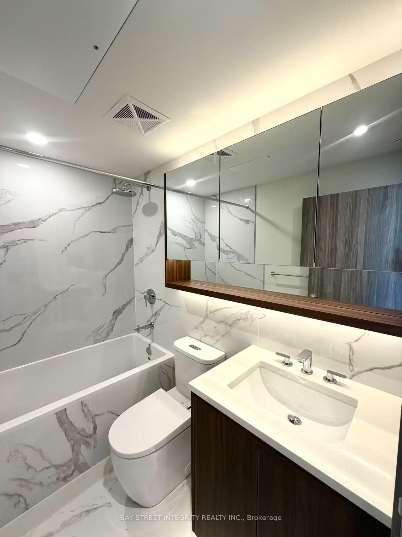 360-68 Esther Shiner Blvd, Toronto — 8