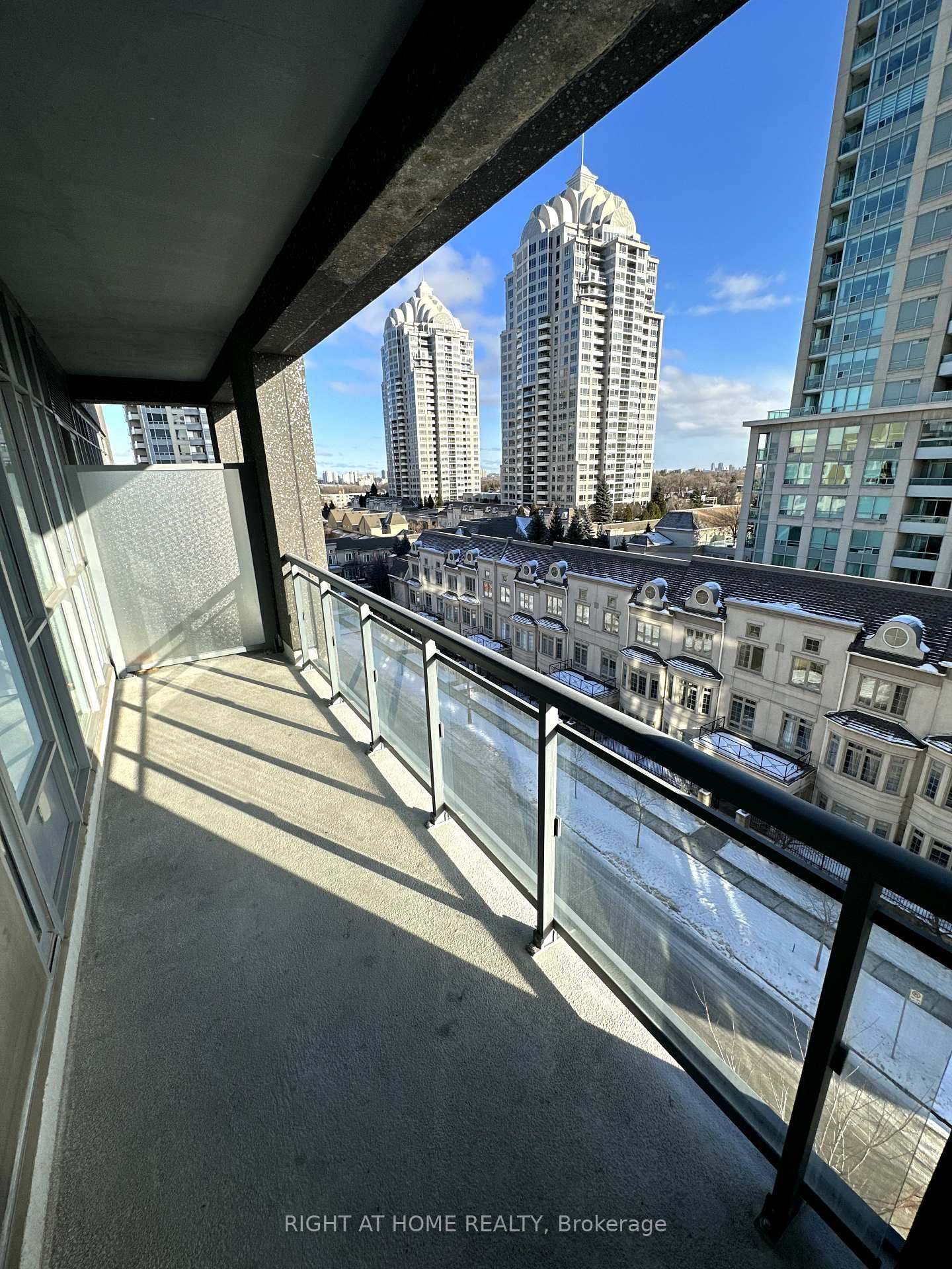 605-17 Kenaston Gdns, Toronto — 10