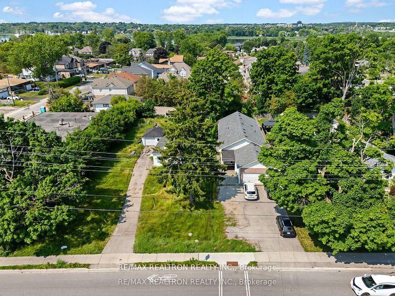 780 Liverpool Rd, Pickering — 3