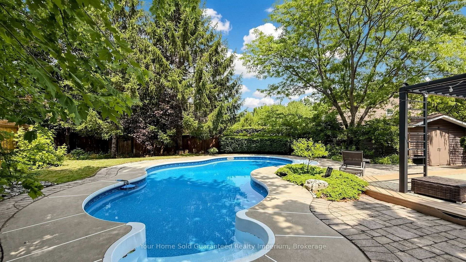 832 Darwin Dr, Pickering — 37