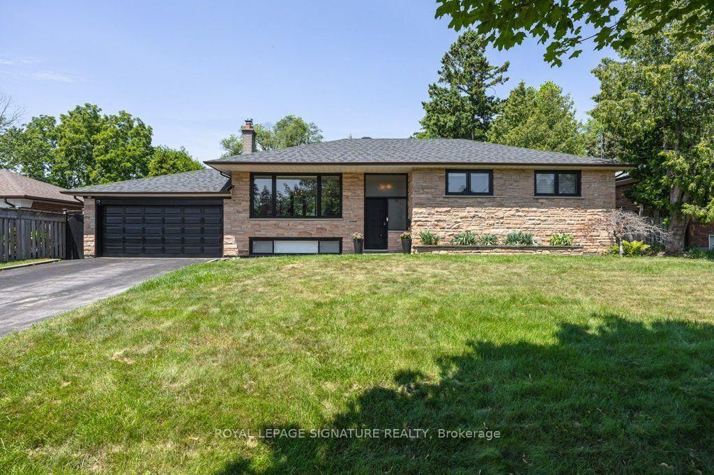 14 Bonacres Ave, Toronto — 2