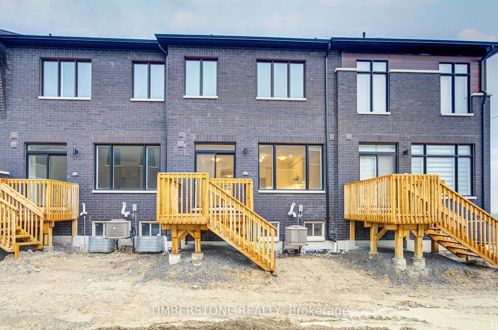 3310 Sandalwood Rd, Pickering — 44