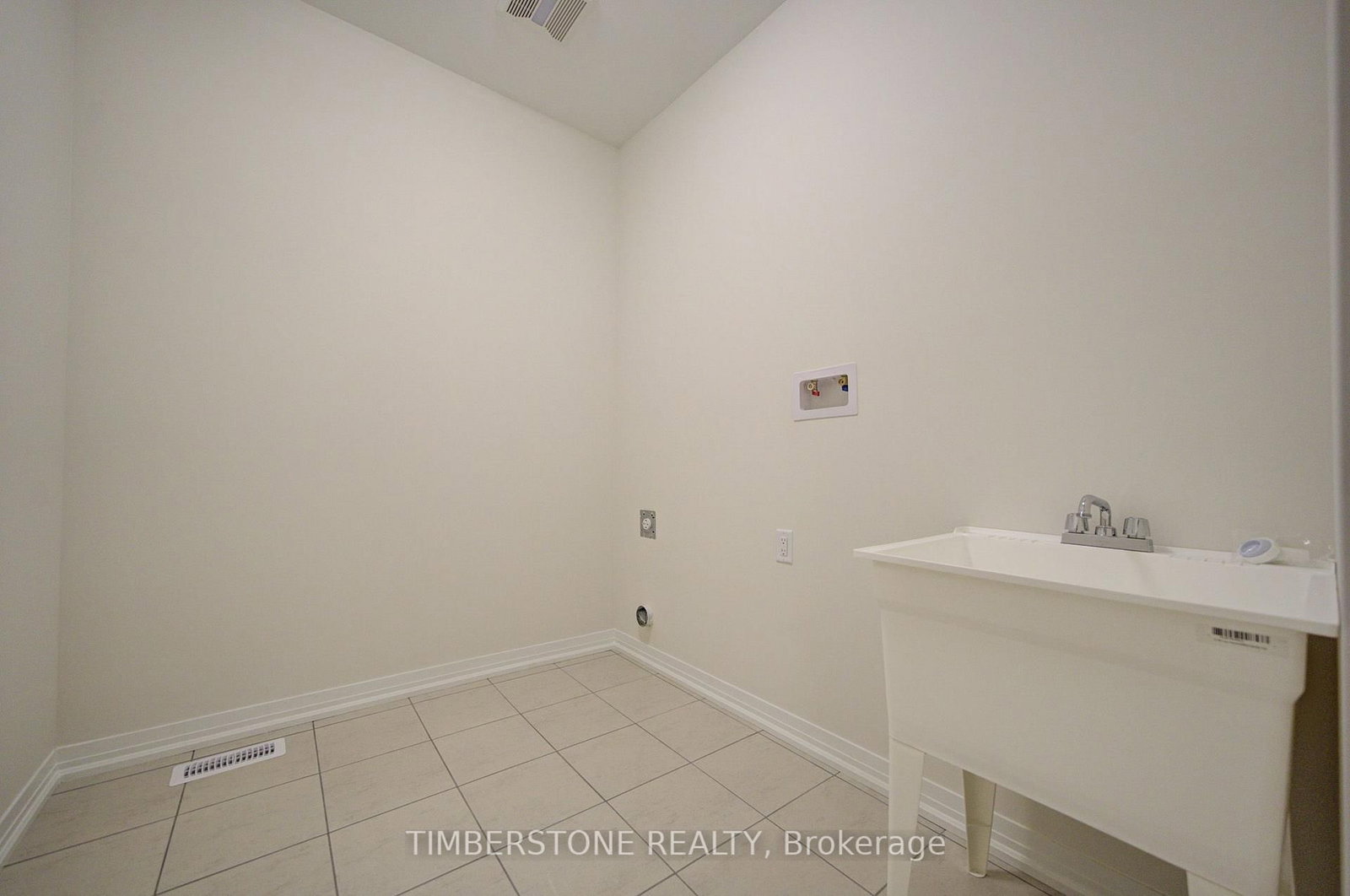 2907 Nakina St, Pickering — 28