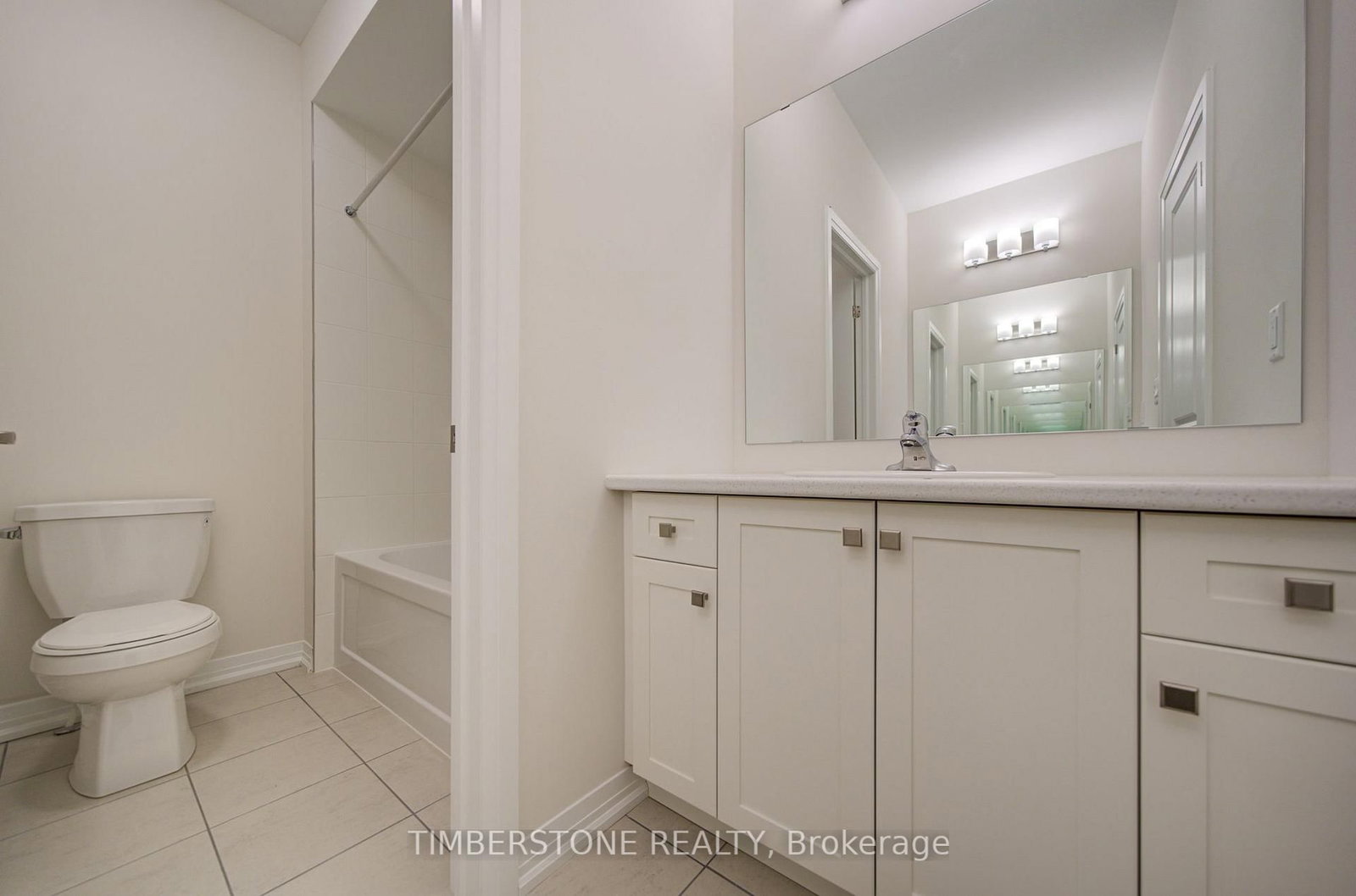 2907 Nakina St, Pickering — 29