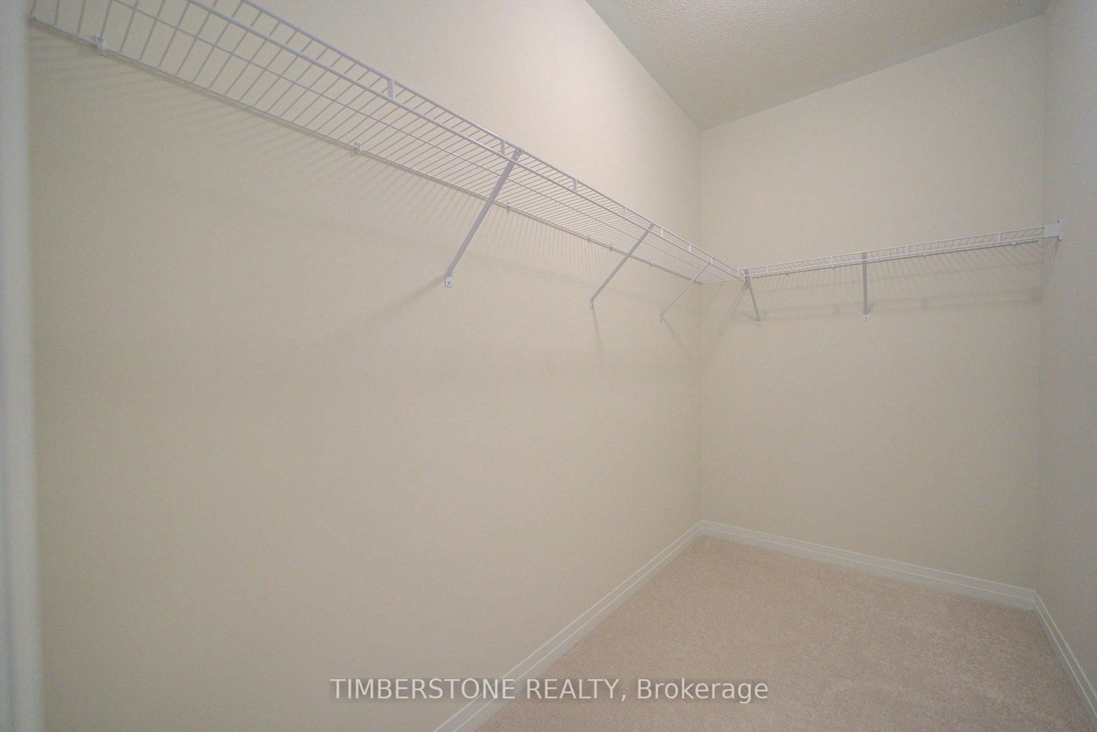 2907 Nakina St, Pickering — 31