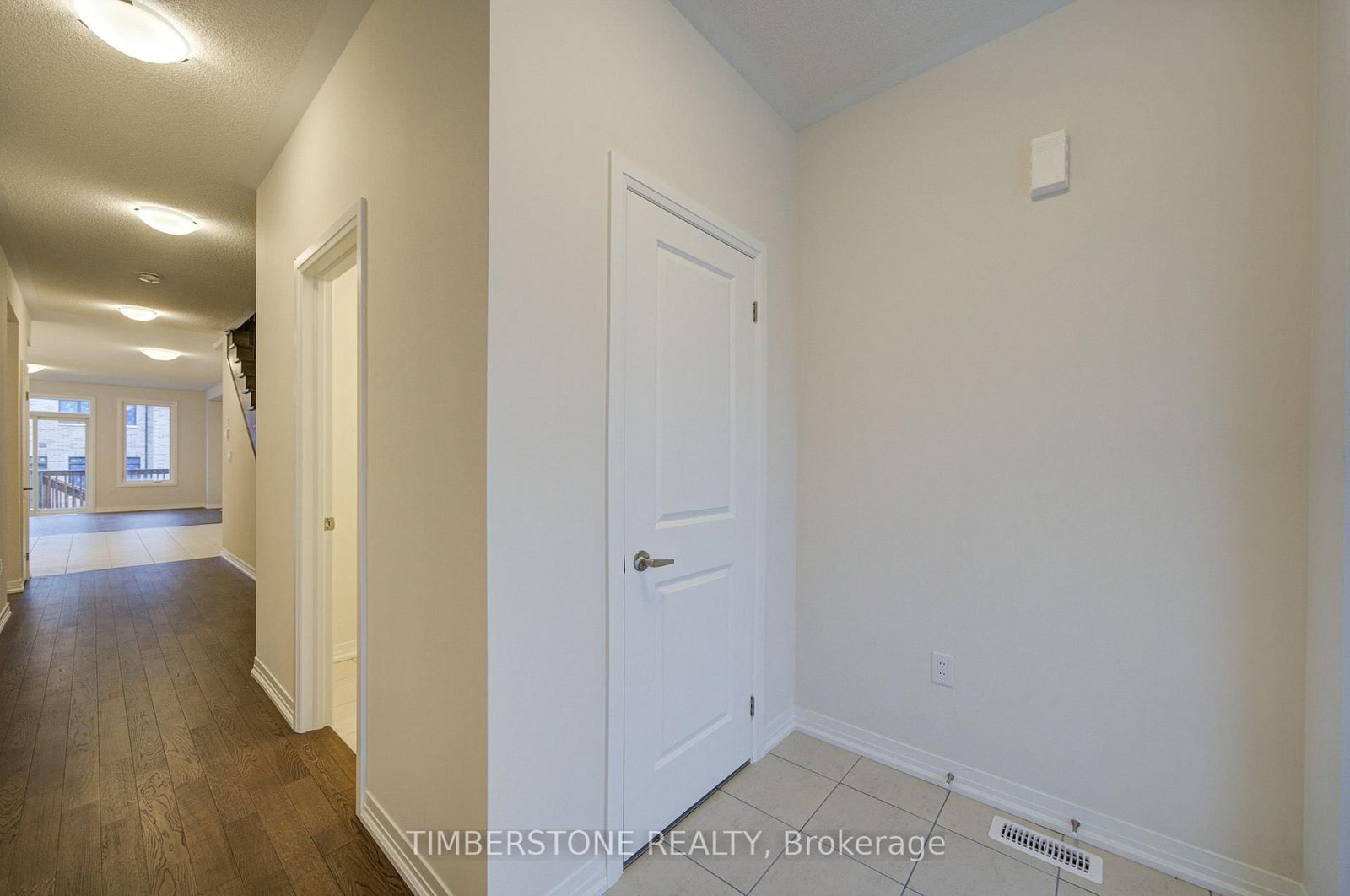 2907 Nakina St, Pickering — 4