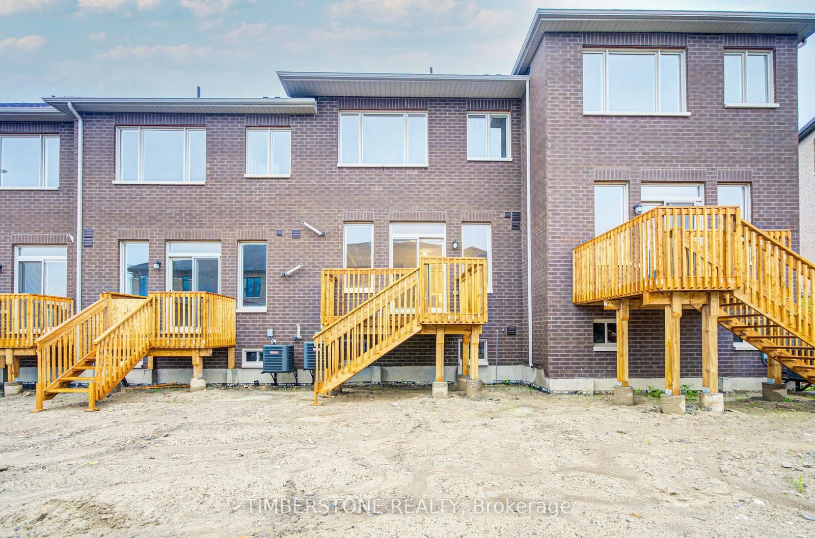 2907 Nakina St, Pickering — 41