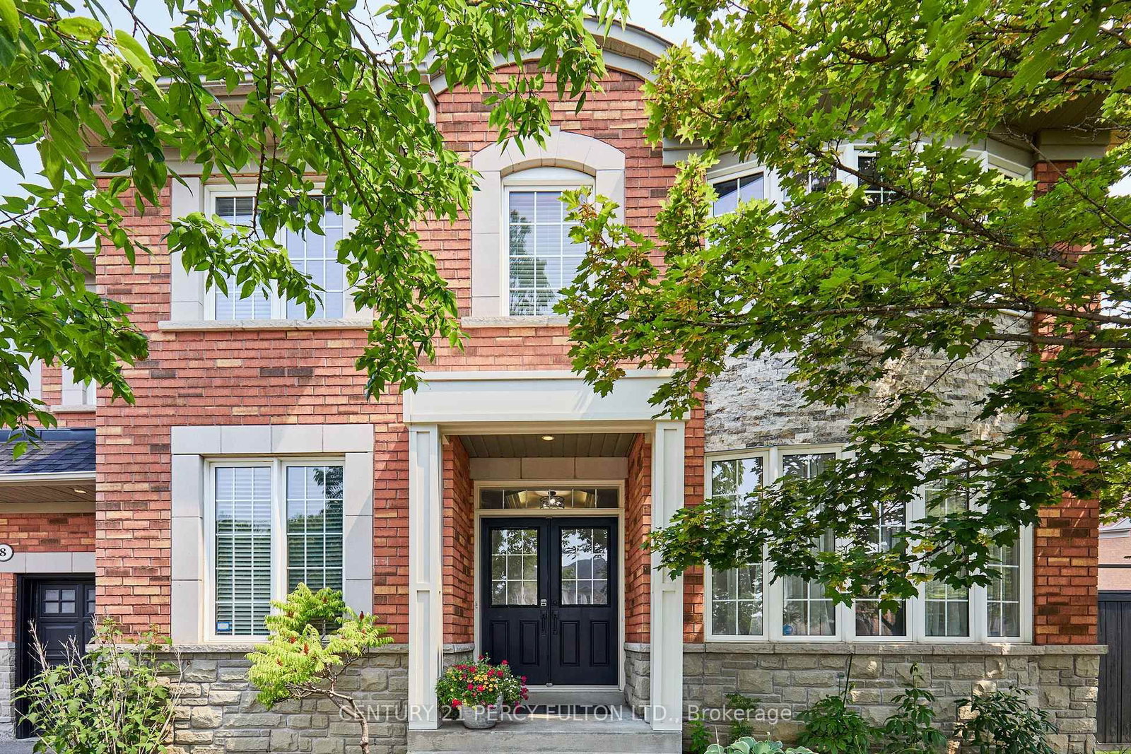 8 Mackeller Crt, Ajax — 3