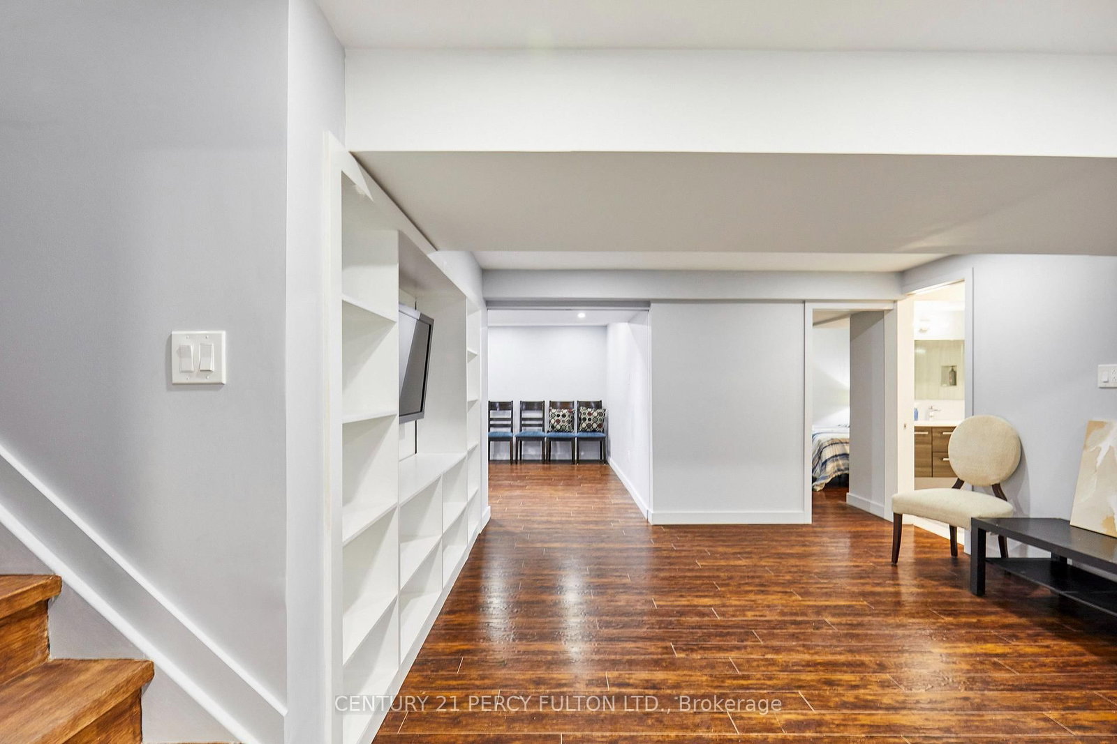8 Mackeller Crt, Ajax — 37