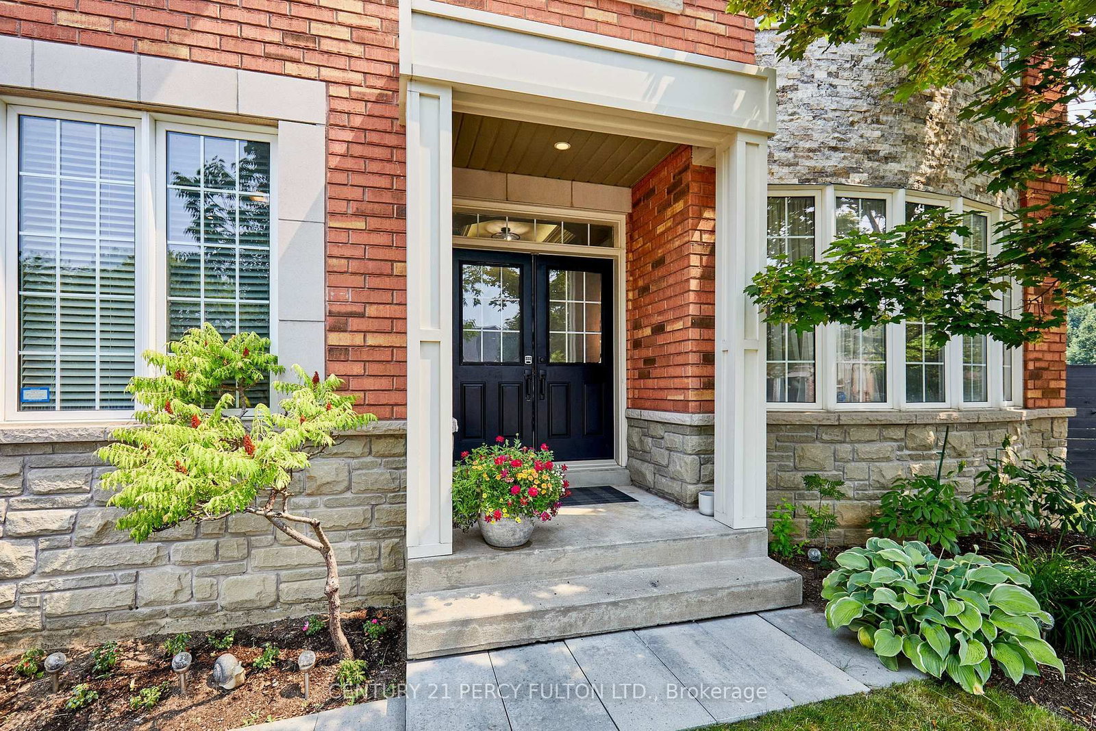 8 Mackeller Crt, Ajax — 4