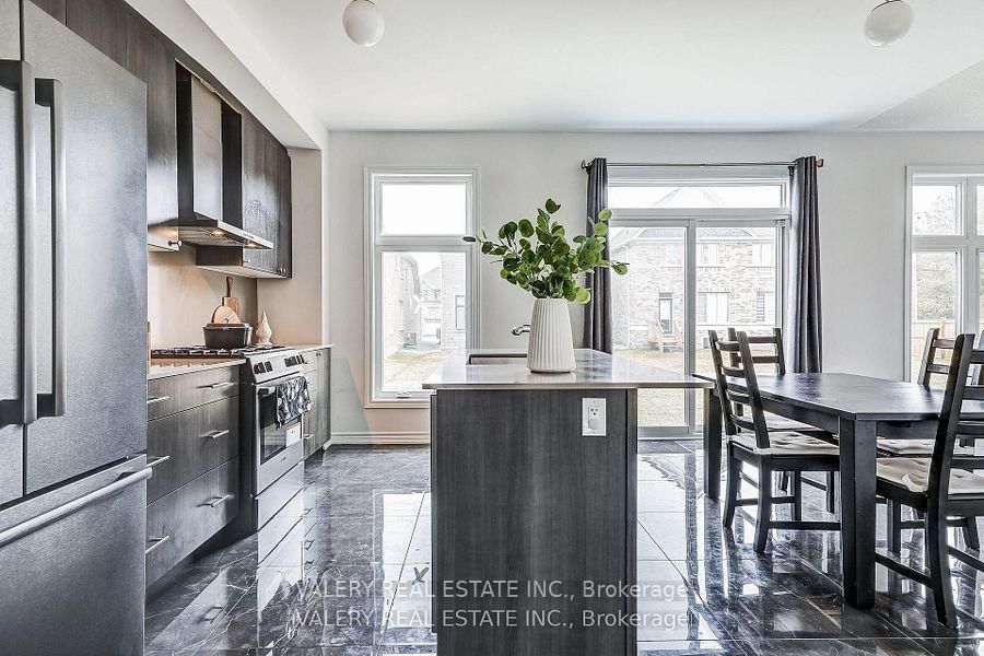 26 Sam Battaglia Cres, Georgina — 6