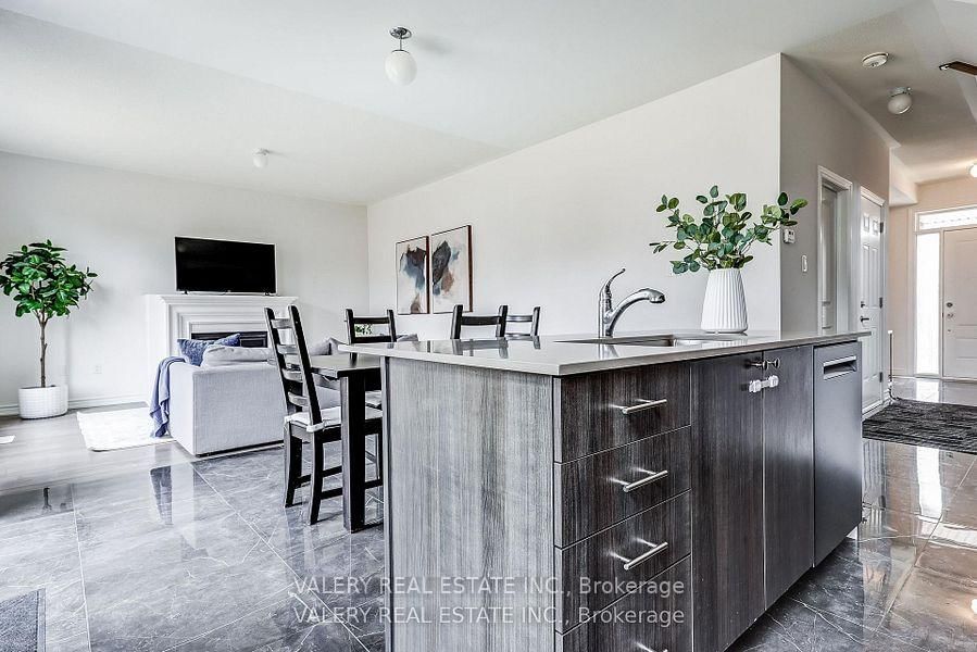 26 Sam Battaglia Cres, Georgina — 7